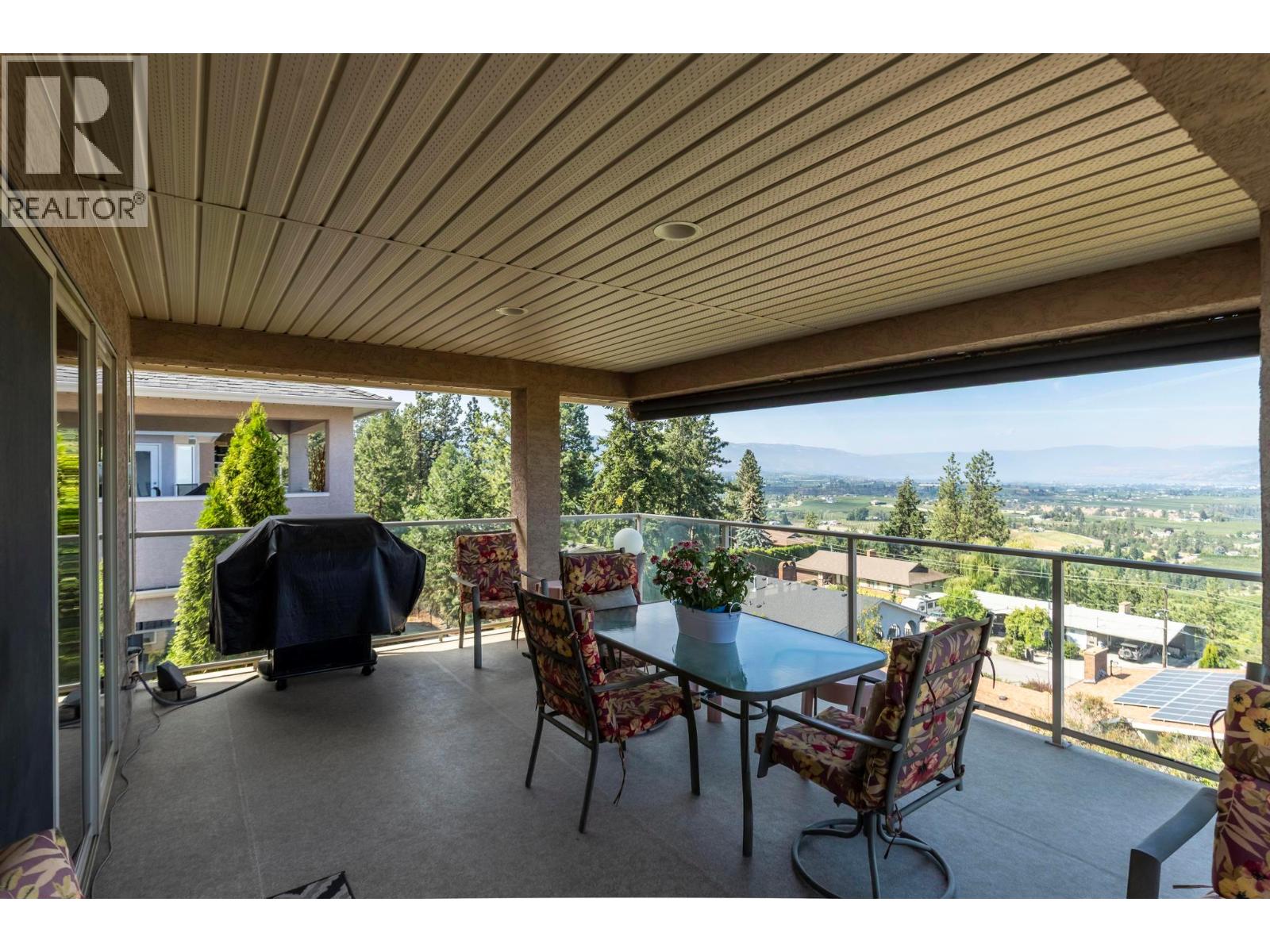 Photo 21 of 1000 Lone Pine Drive, Kelowna BC