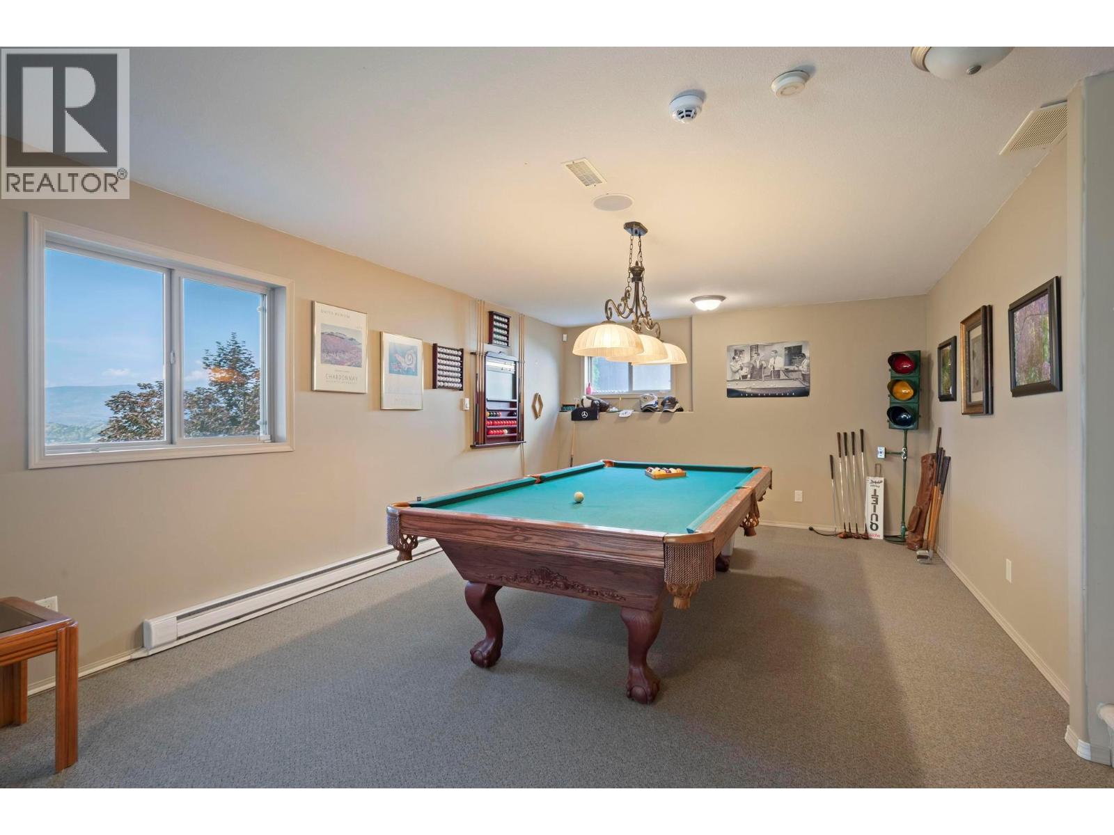 Photo 15 of 1000 Lone Pine Drive, Kelowna BC