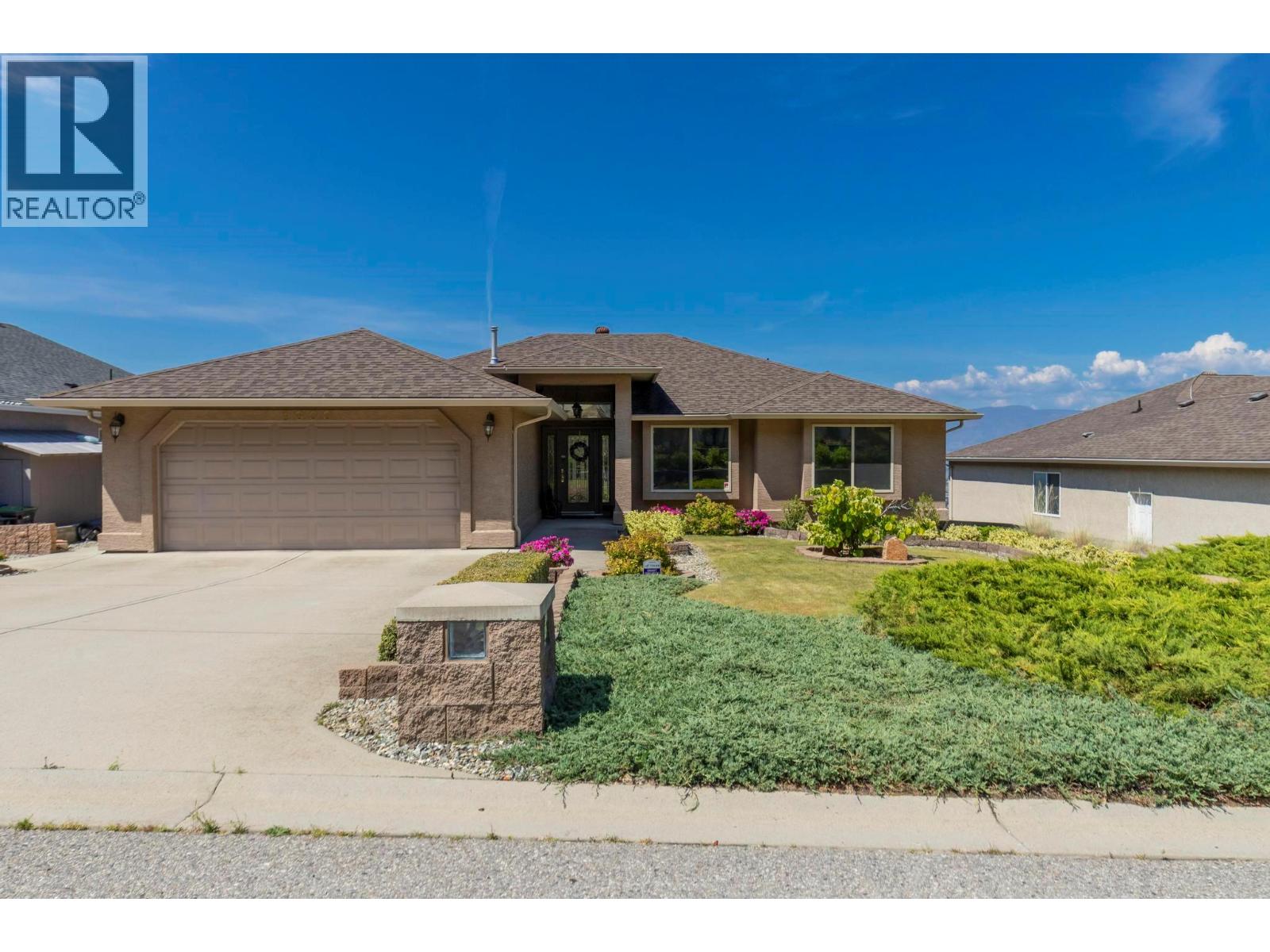 Photo 12 of 1000 Lone Pine Drive, Kelowna BC