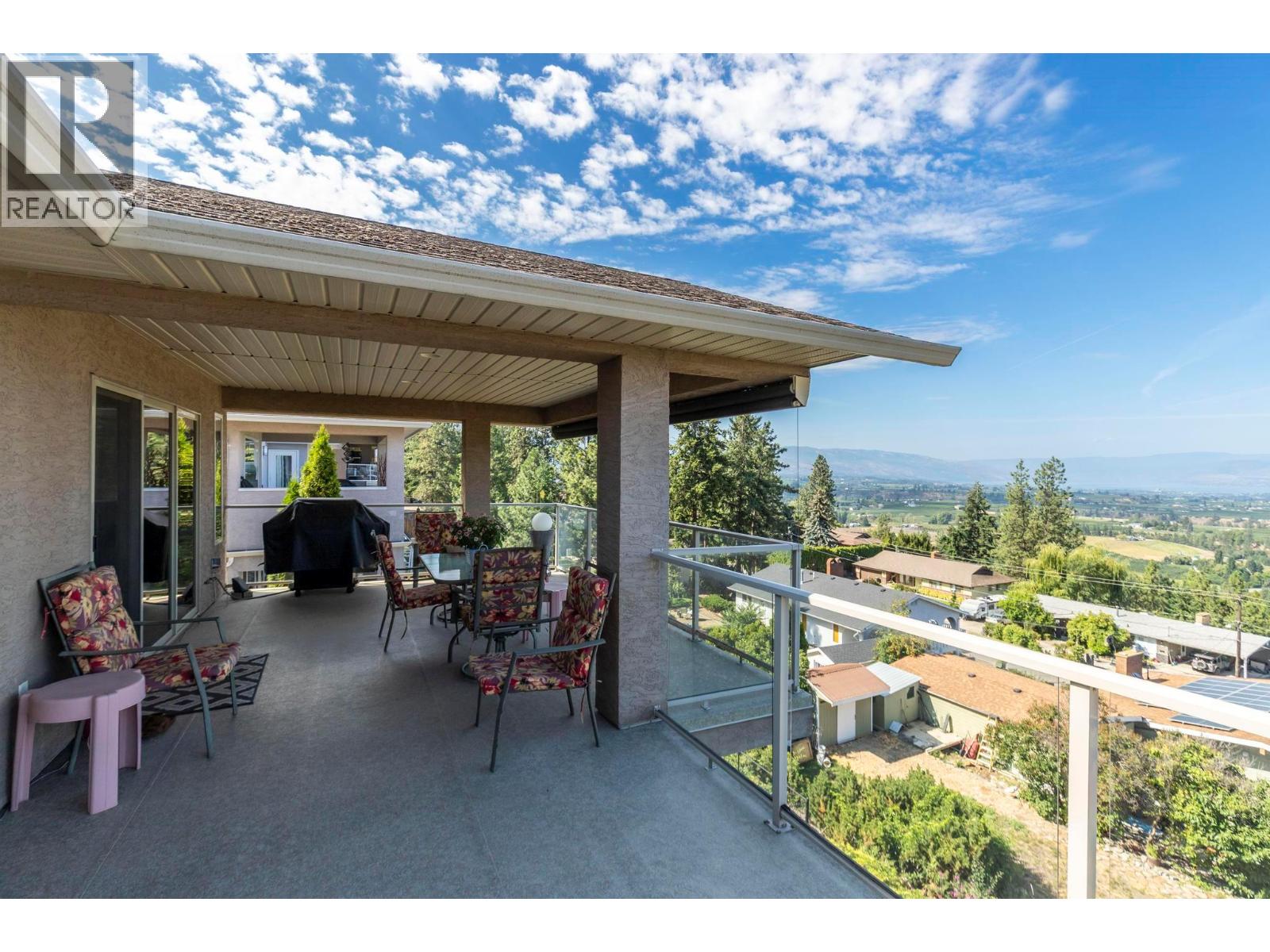 Photo 26 of 1000 Lone Pine Drive, Kelowna BC