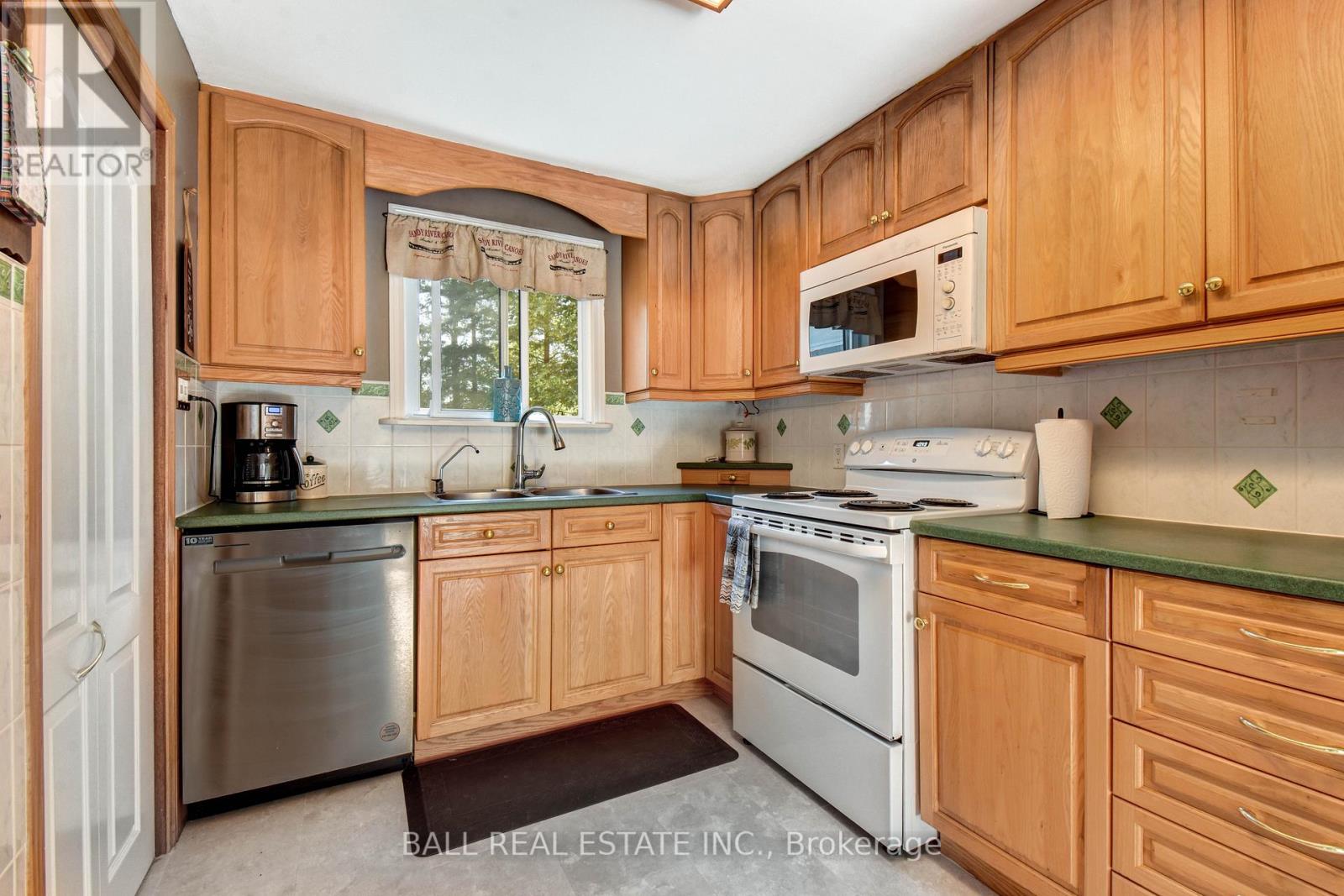 Photo 6 of 45 Brook Road, Kawartha Lakes ON