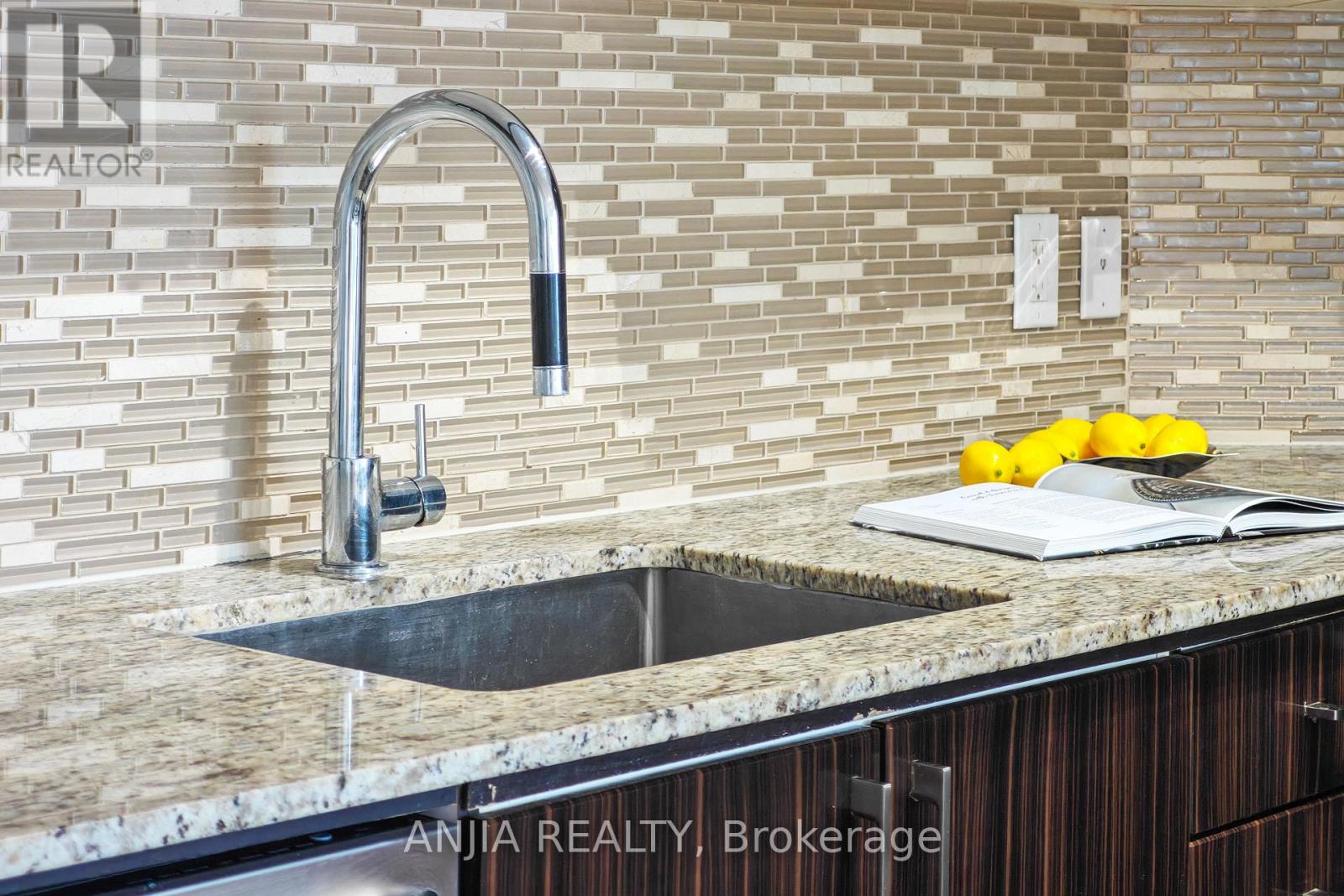 Photo 42 of 1032 7161 Yonge Street, Markham ON
