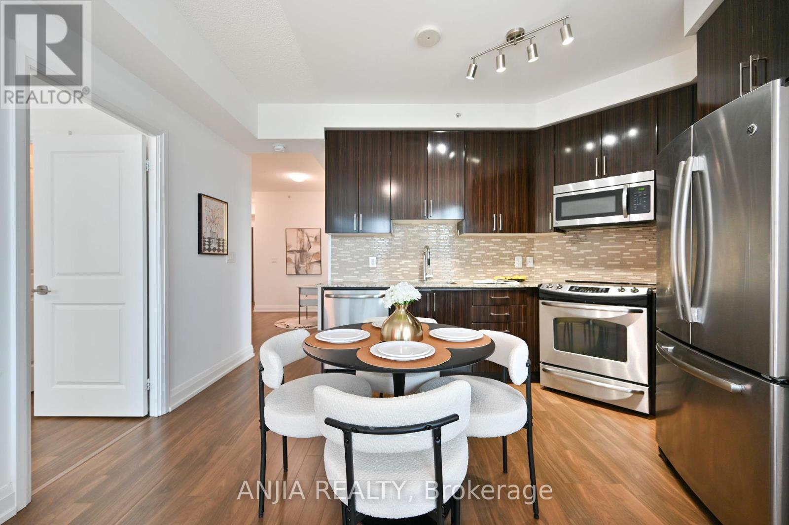 Photo 34 of 1032 7161 Yonge Street, Markham ON