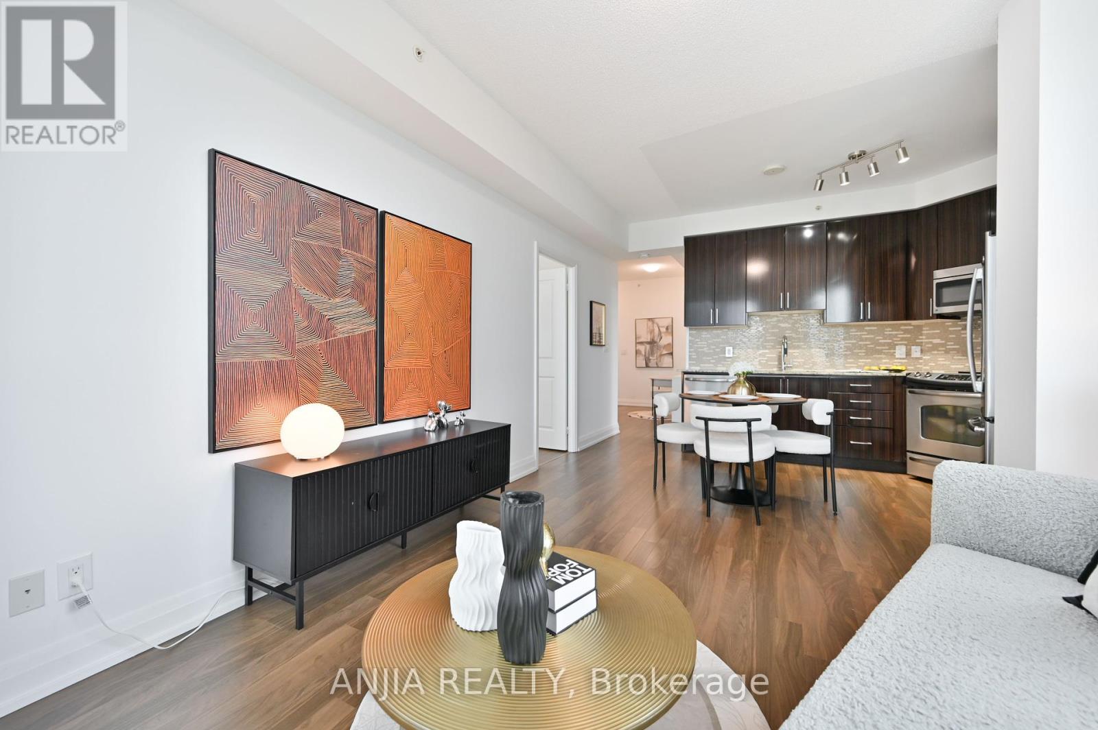 Photo 45 of 1032 7161 Yonge Street, Markham ON