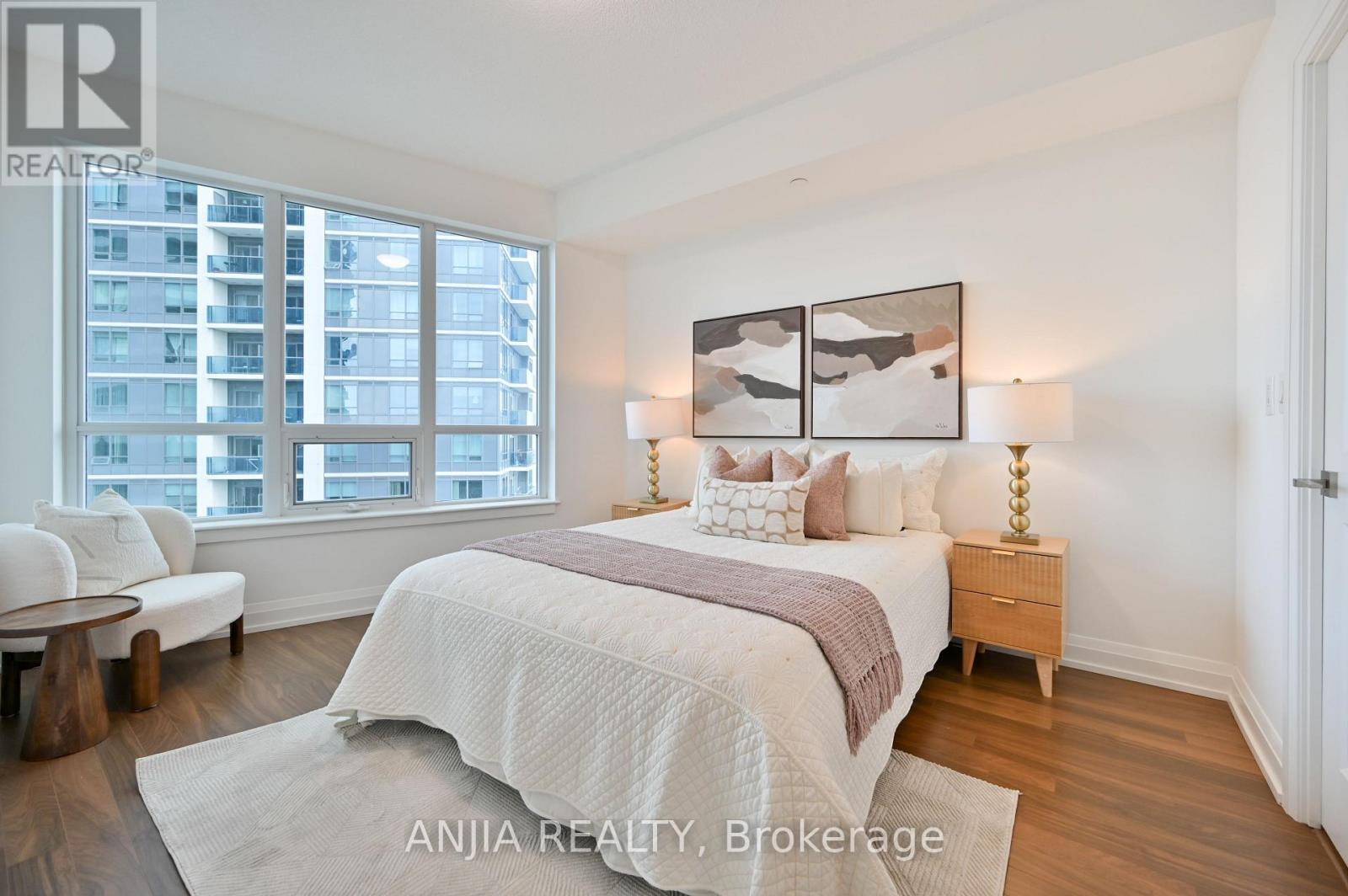 Photo 19 of 1032 7161 Yonge Street, Markham ON