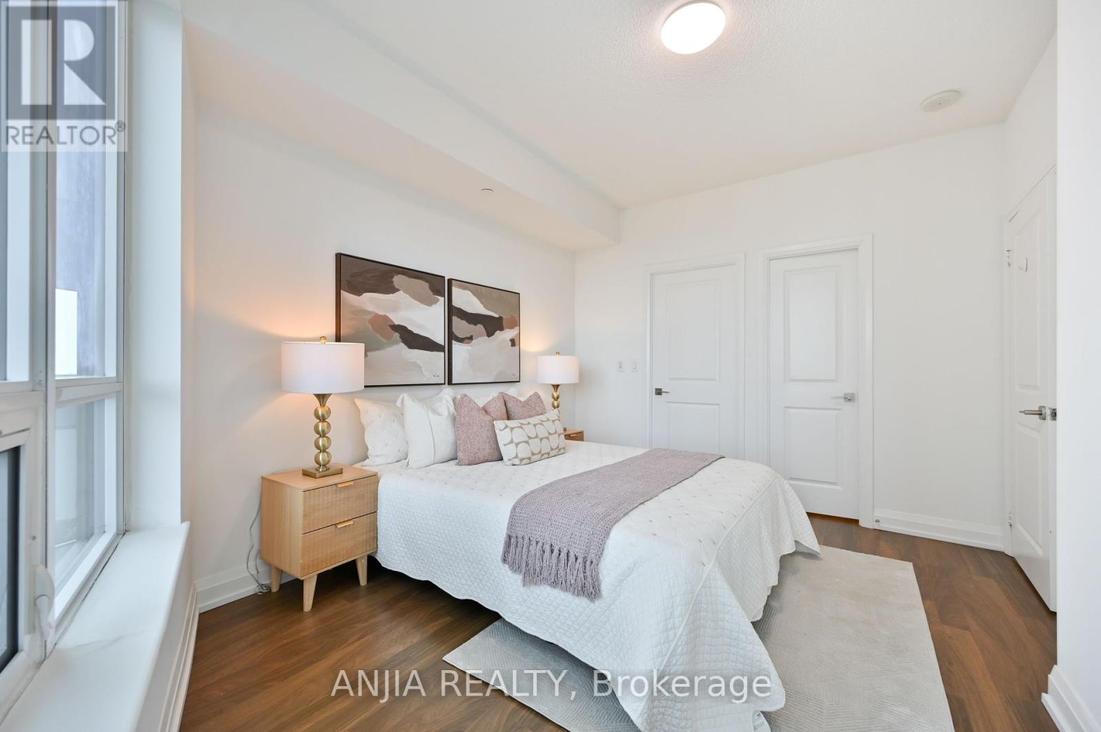 Photo 40 of 1032 7161 Yonge Street, Markham ON