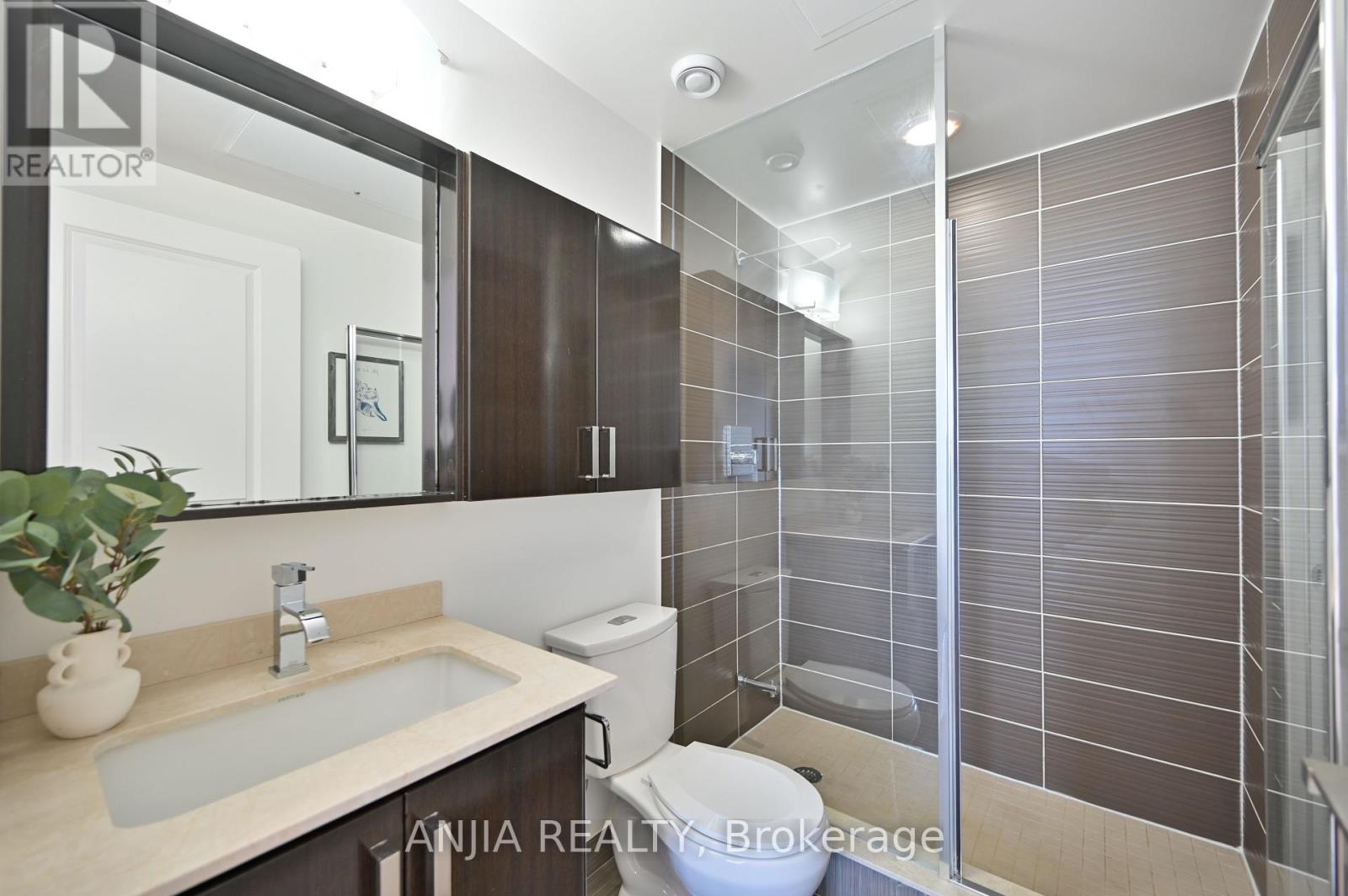 Photo 41 of 1032 7161 Yonge Street, Markham ON
