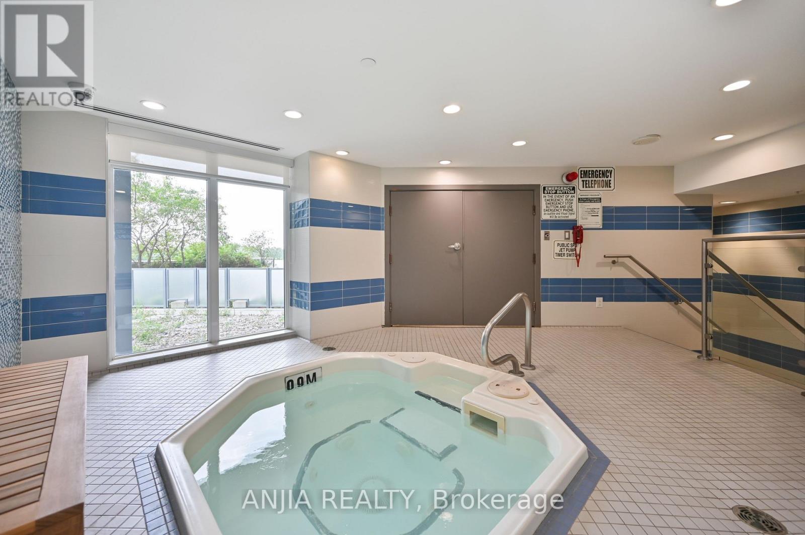 Photo 16 of 1032 7161 Yonge Street, Markham ON