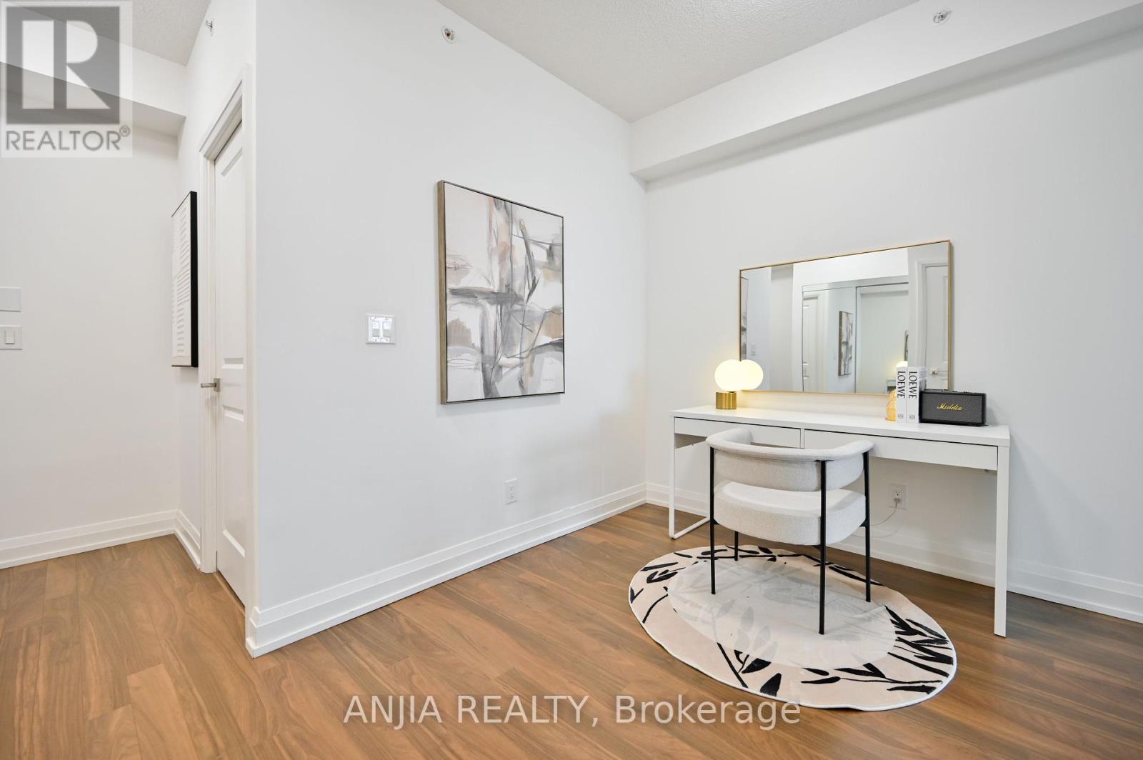 Photo 26 of 1032 7161 Yonge Street, Markham ON