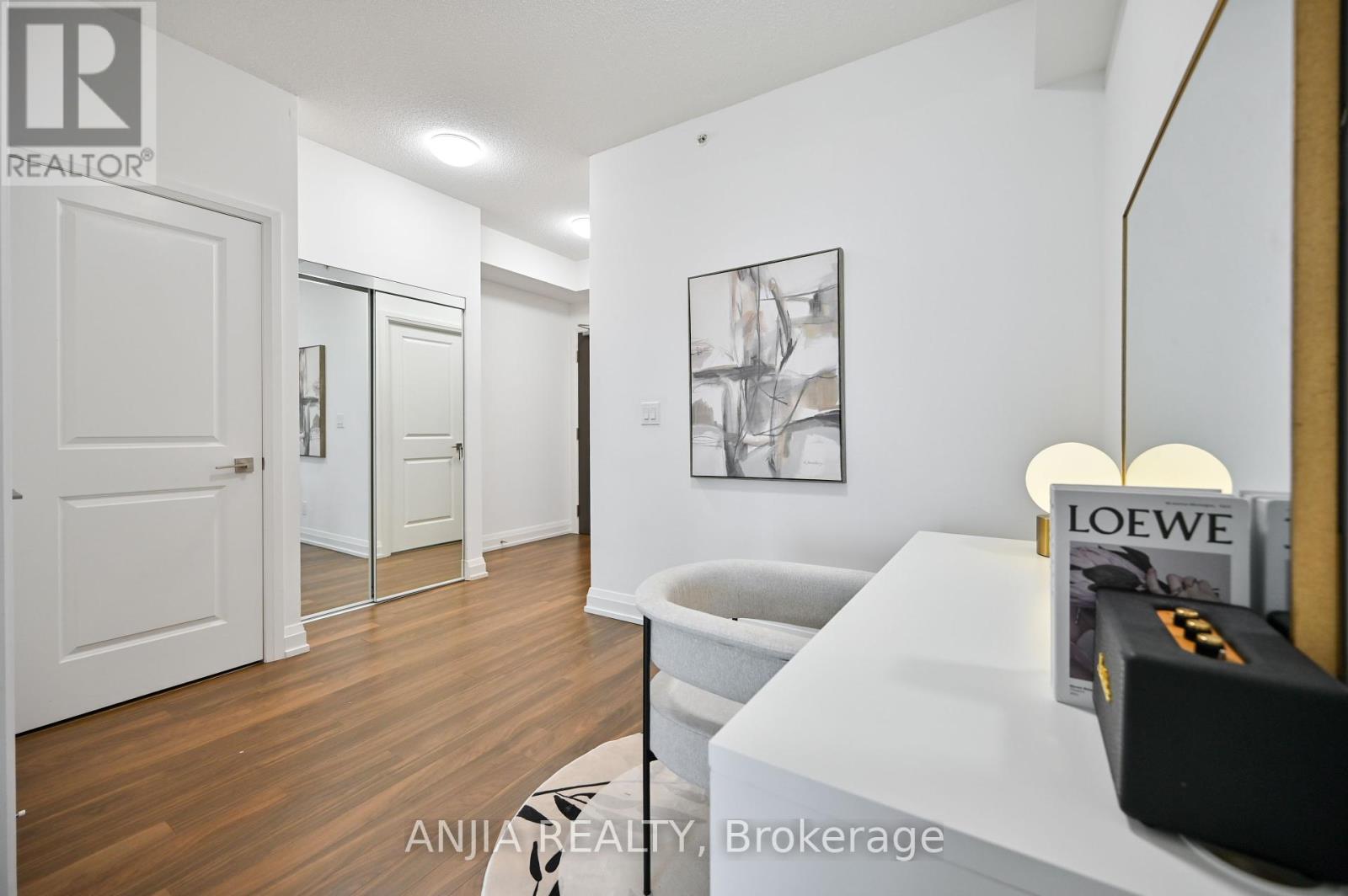 Photo 1 of 1032 7161 Yonge Street, Markham ON