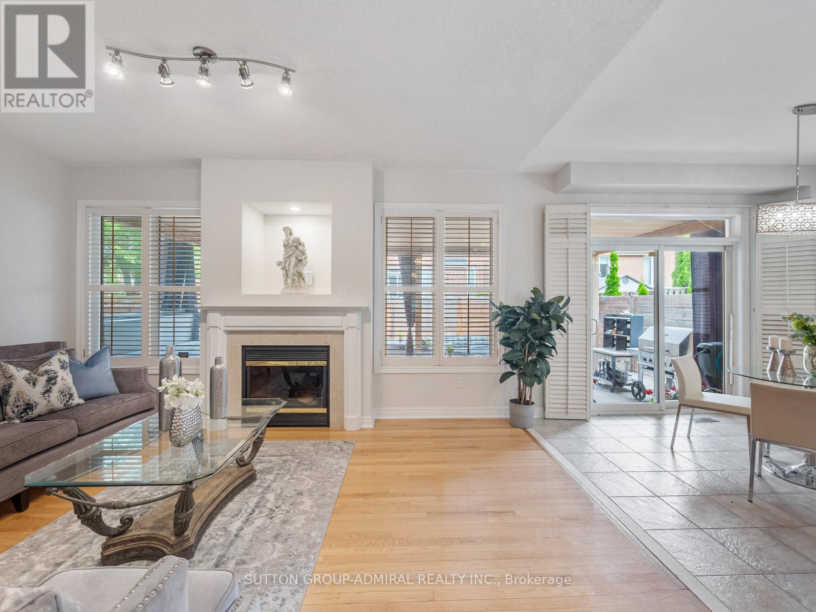 Photo 12 of 4 Haywood Drive, Markham ON