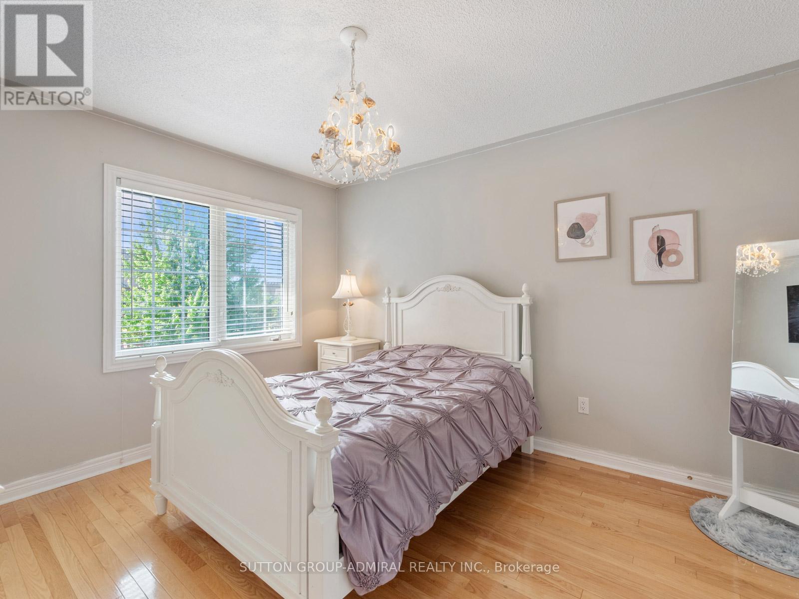 Photo 17 of 4 Haywood Drive, Markham ON