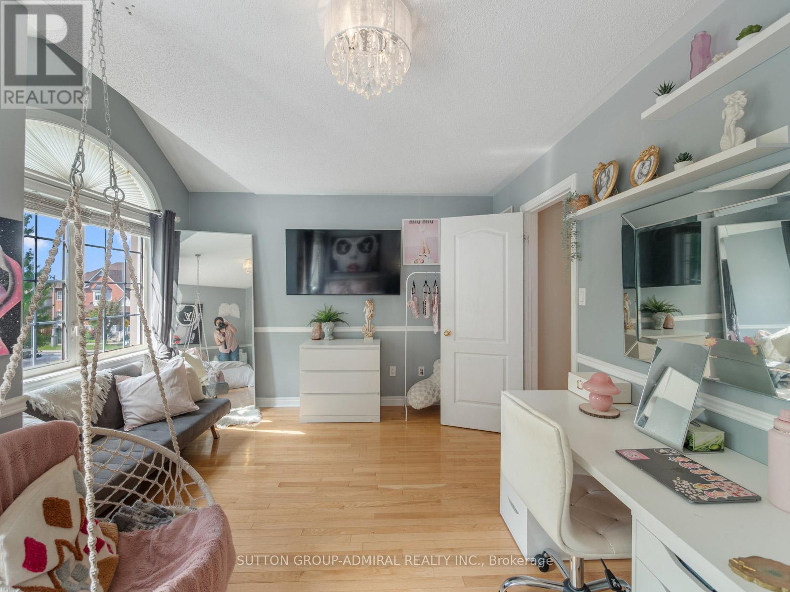 Photo 27 of 4 Haywood Drive, Markham ON