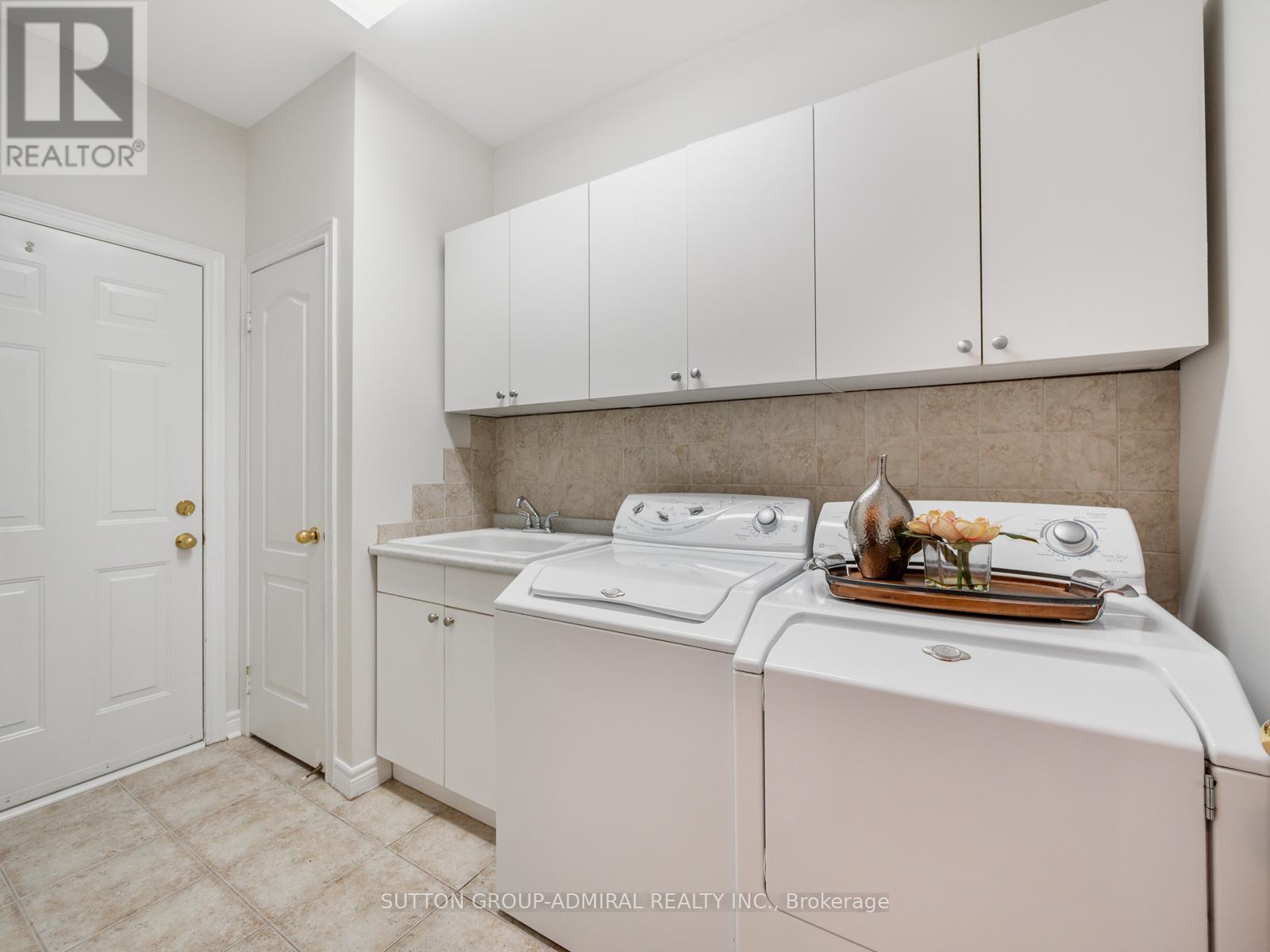 Photo 31 of 4 Haywood Drive, Markham ON
