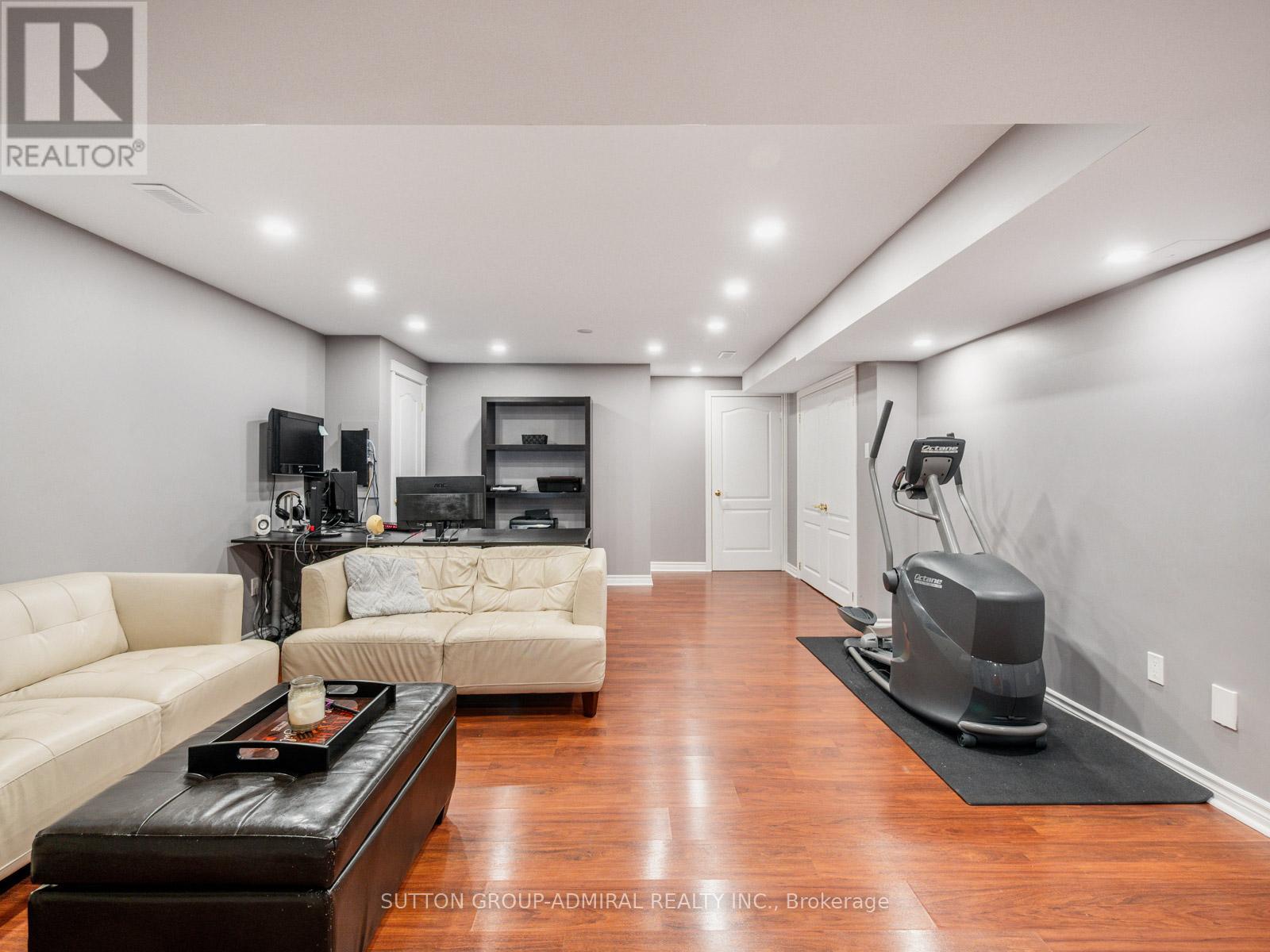 Photo 36 of 4 Haywood Drive, Markham ON