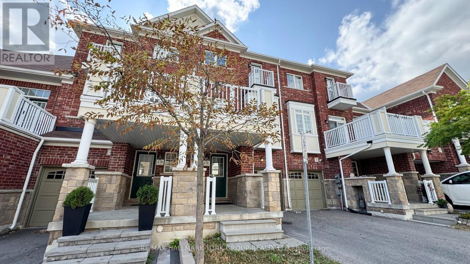 Photo 1 of 6 Roy Grove Way, Markham ON