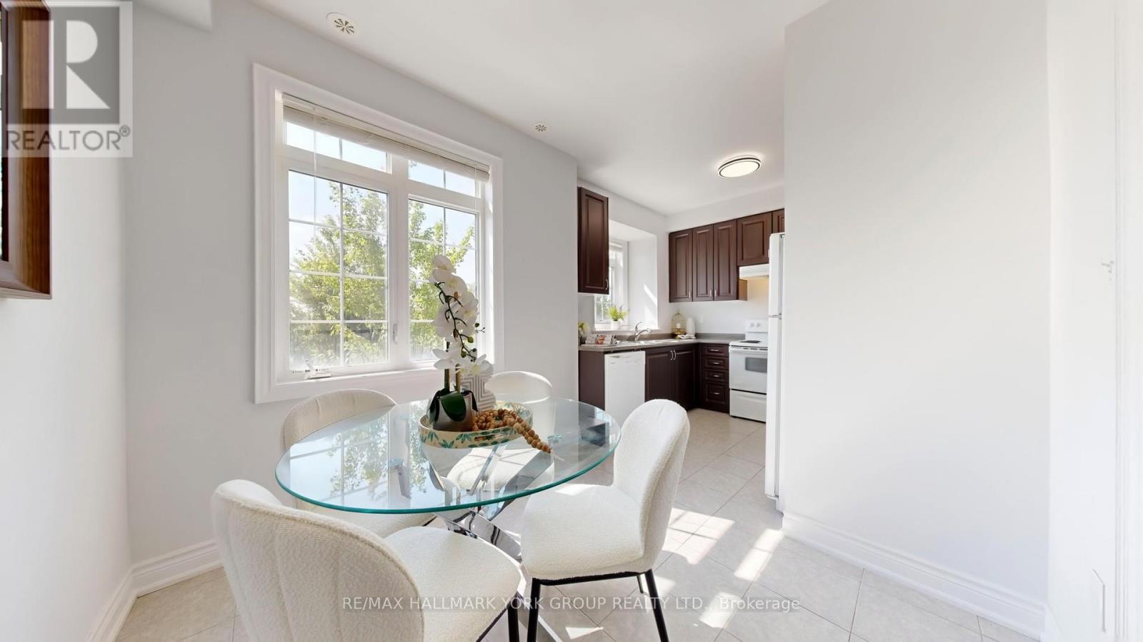 Photo 20 of 6 Roy Grove Way, Markham ON