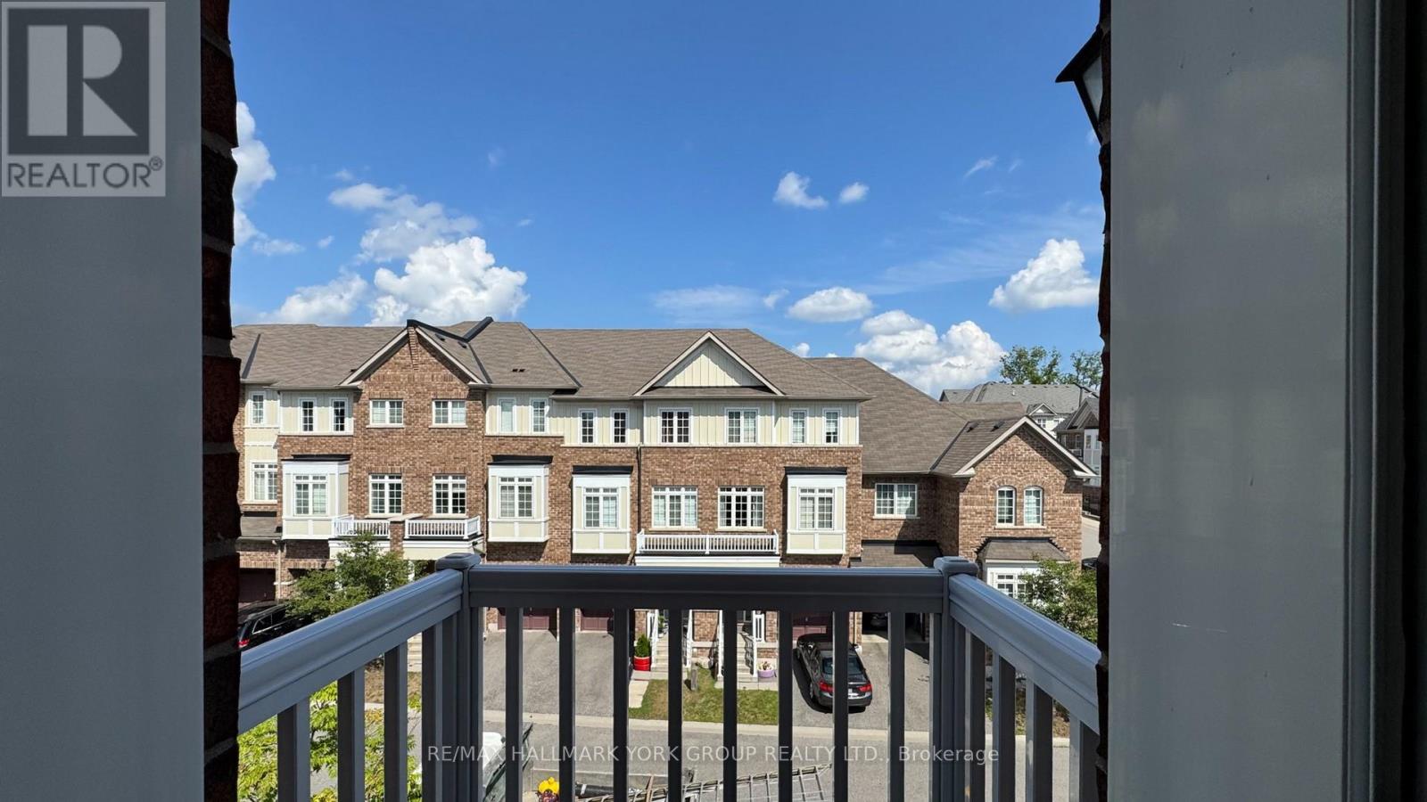 Photo 46 of 6 Roy Grove Way, Markham ON