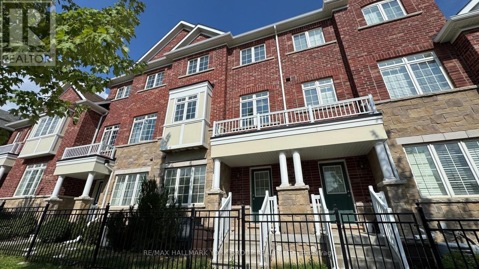 Photo 49 of 6 Roy Grove Way, Markham ON