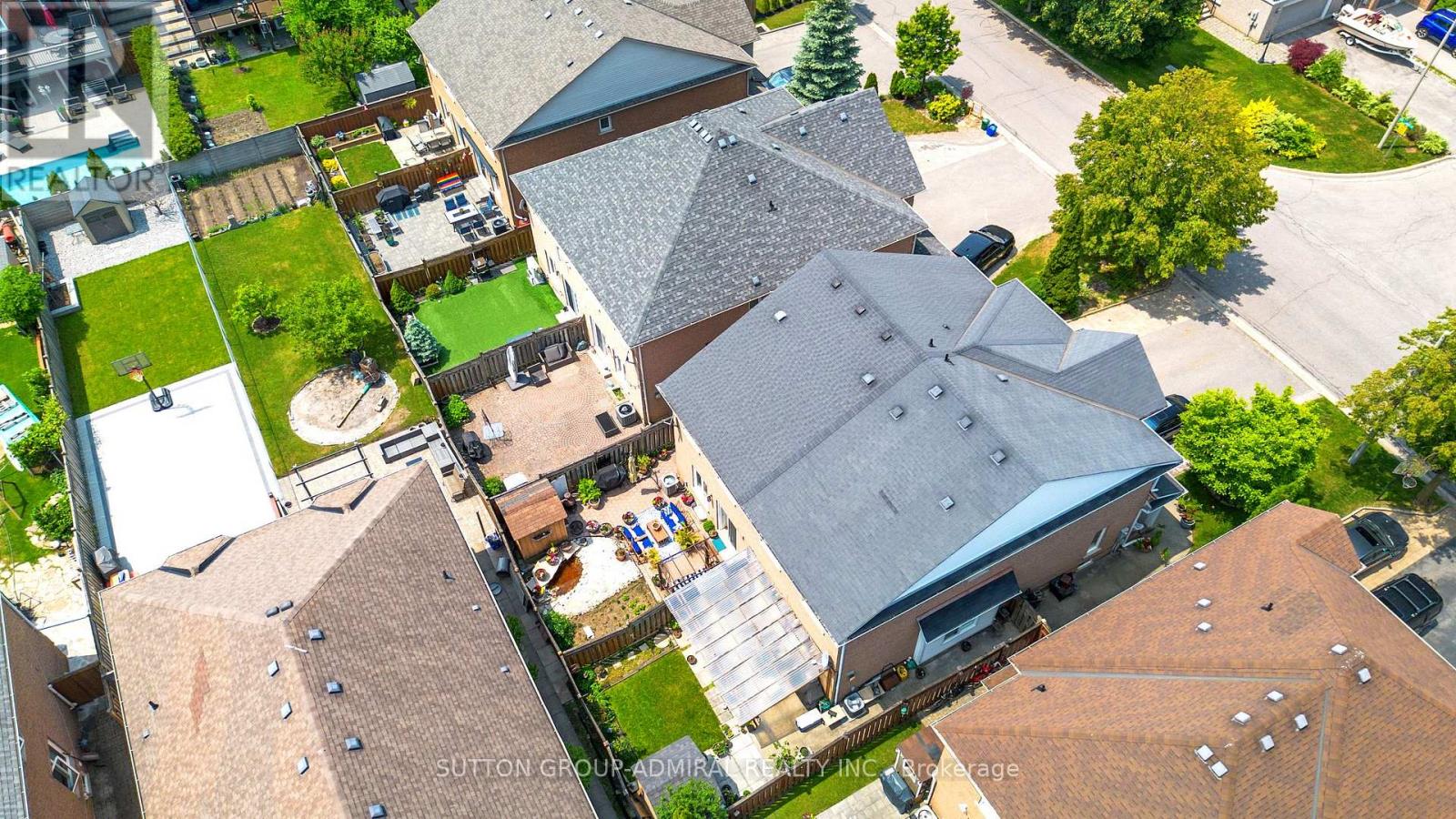 Photo 31 of 7 Rockview Gardens, Vaughan ON