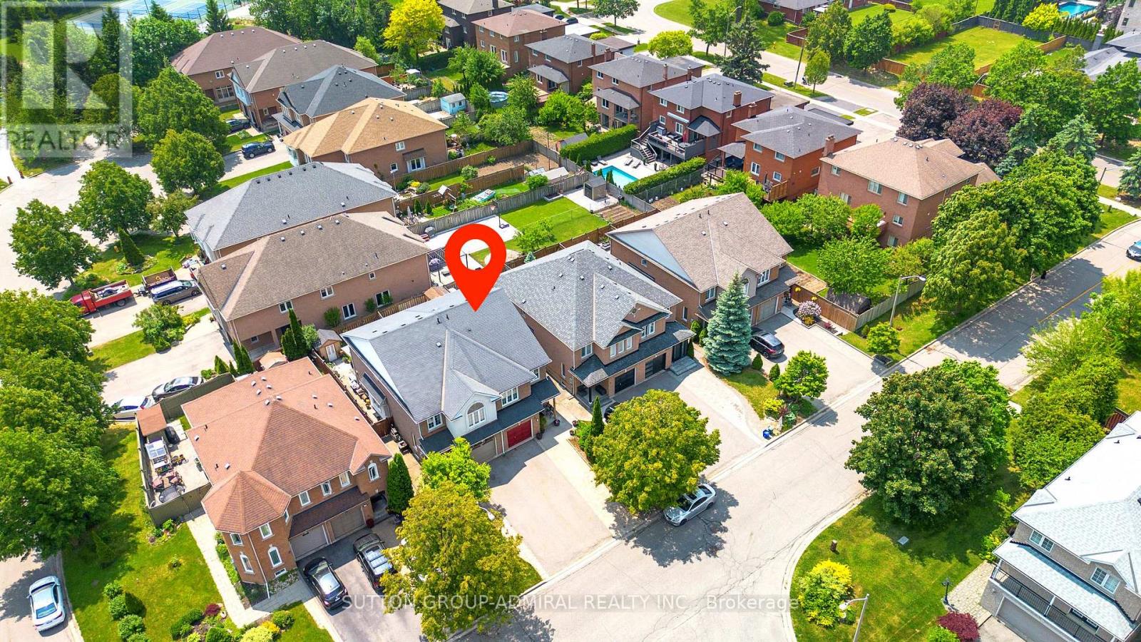 Photo 33 of 7 Rockview Gardens, Vaughan ON