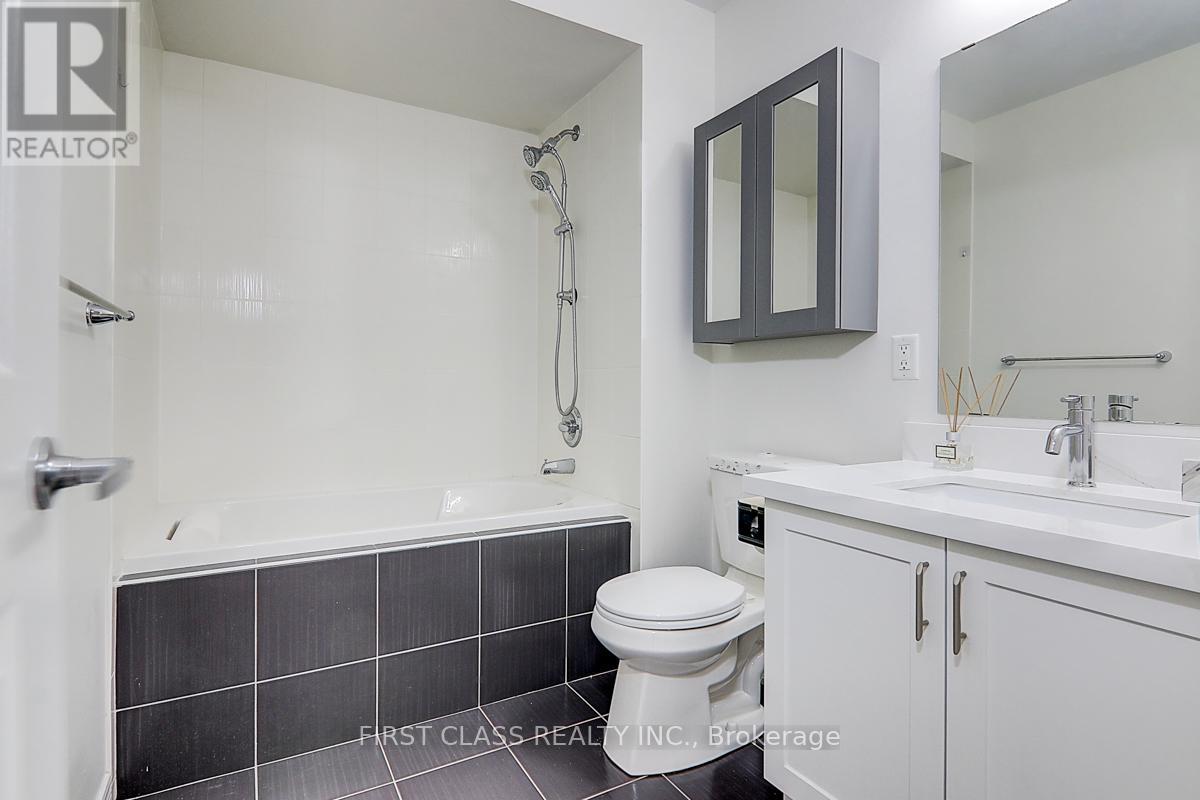 Photo 24 of 5303 Major Mackenzie Drive E, Markham ON