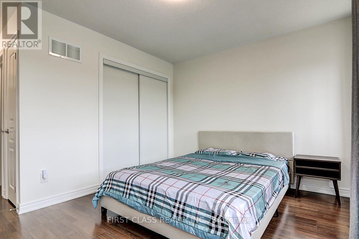 Photo 26 of 5303 Major Mackenzie Drive E, Markham ON