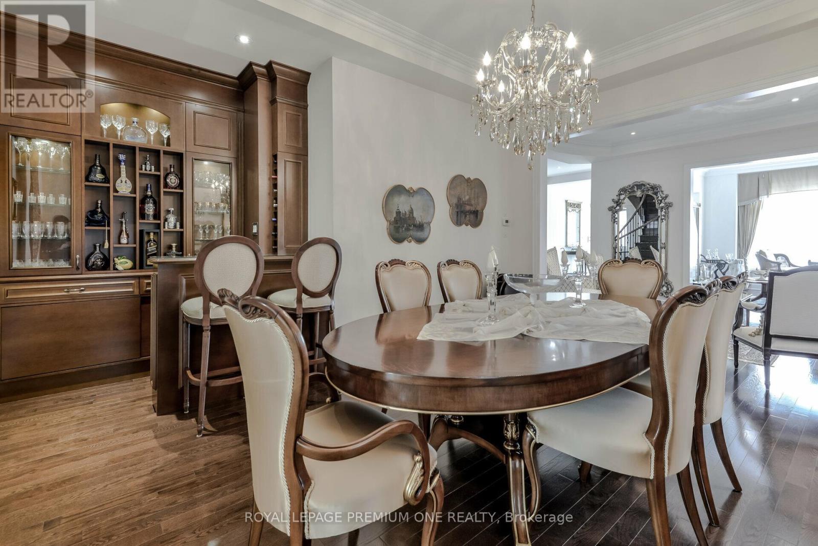 Photo 13 of 107 Headwind Boulevard, Vaughan ON