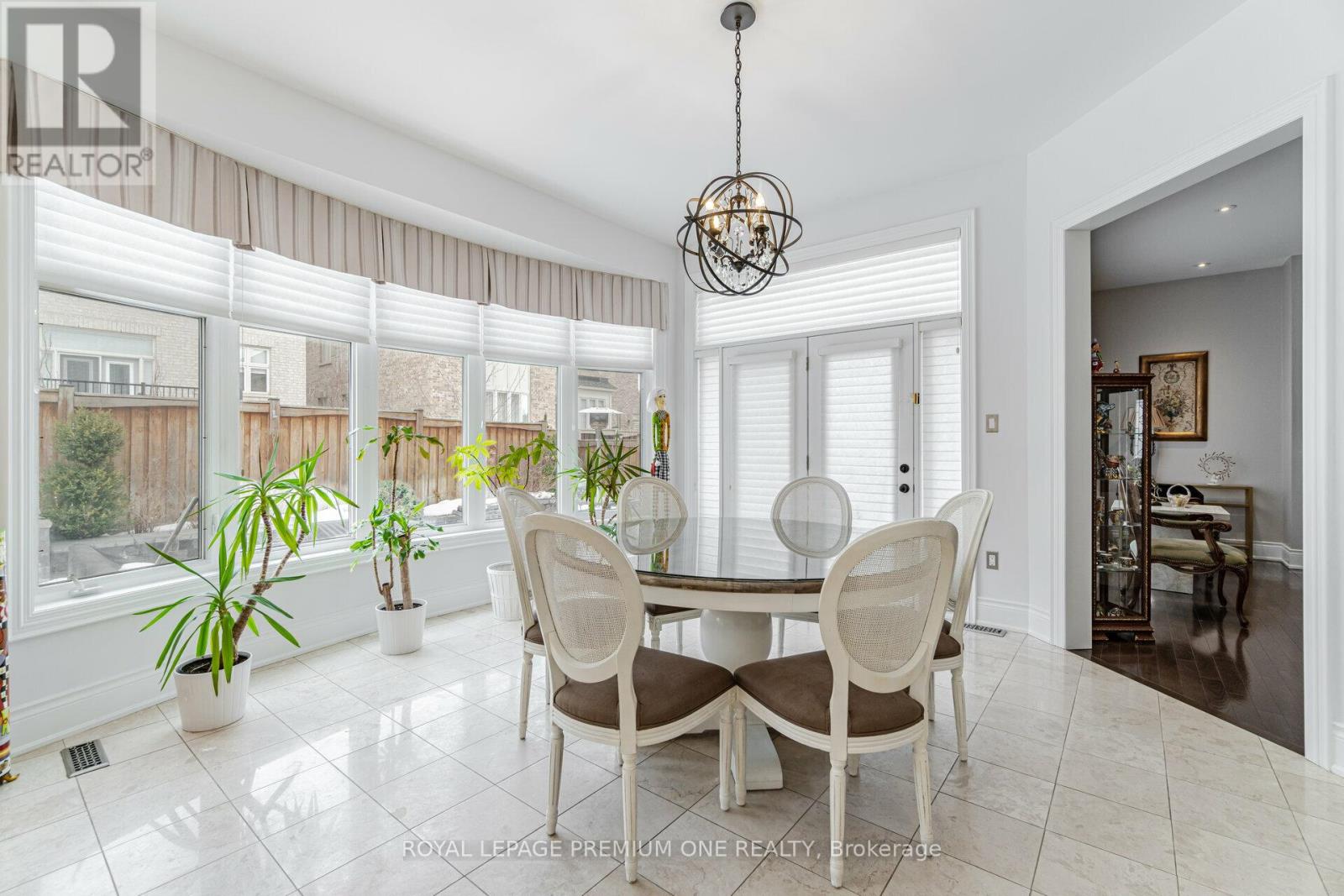 Photo 19 of 107 Headwind Boulevard, Vaughan ON