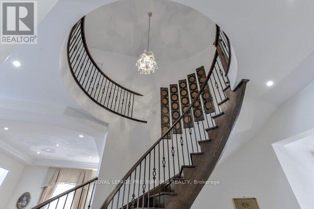 Photo 29 of 107 Headwind Boulevard, Vaughan ON