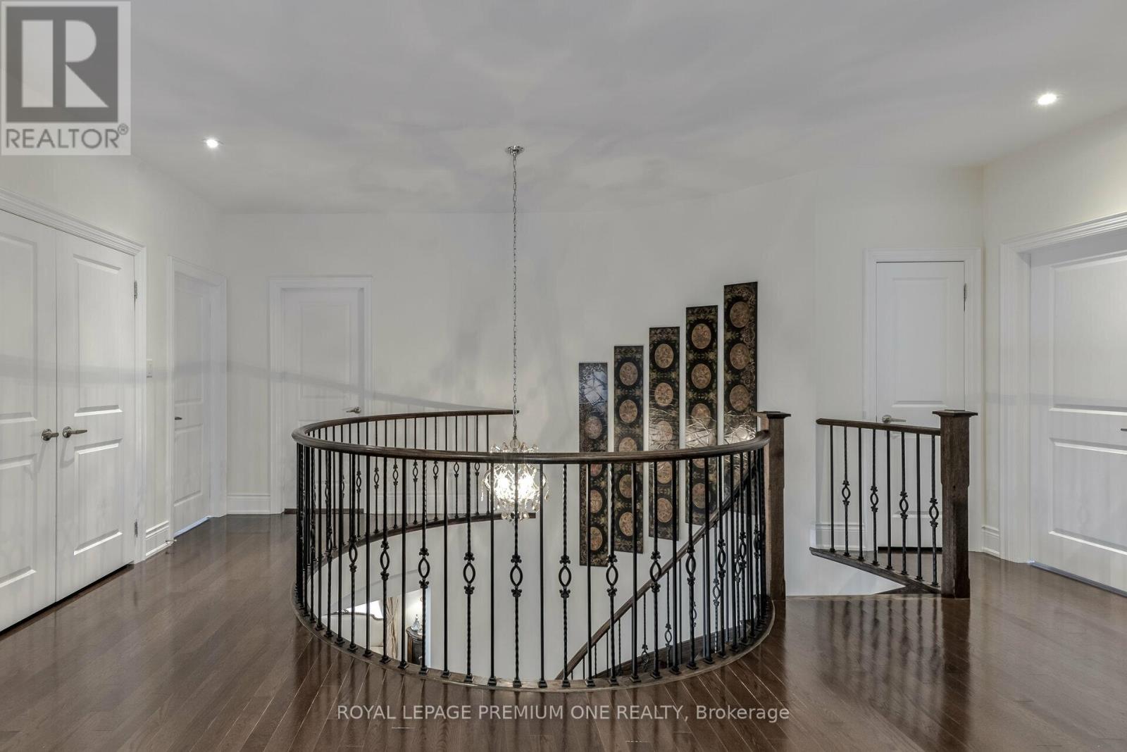 Photo 31 of 107 Headwind Boulevard, Vaughan ON