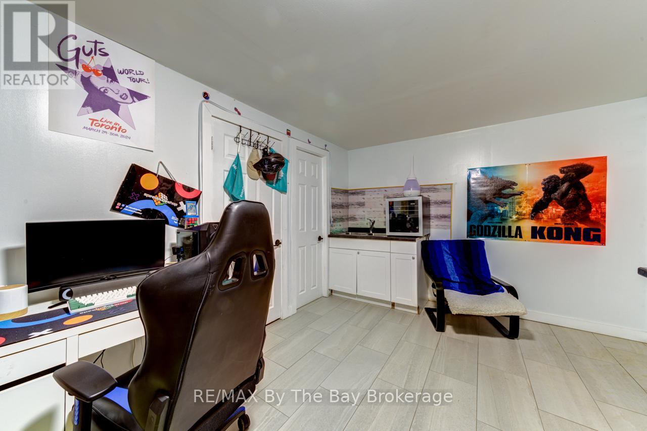 Photo 24 of 701 River Road E, Wasaga Beach ON