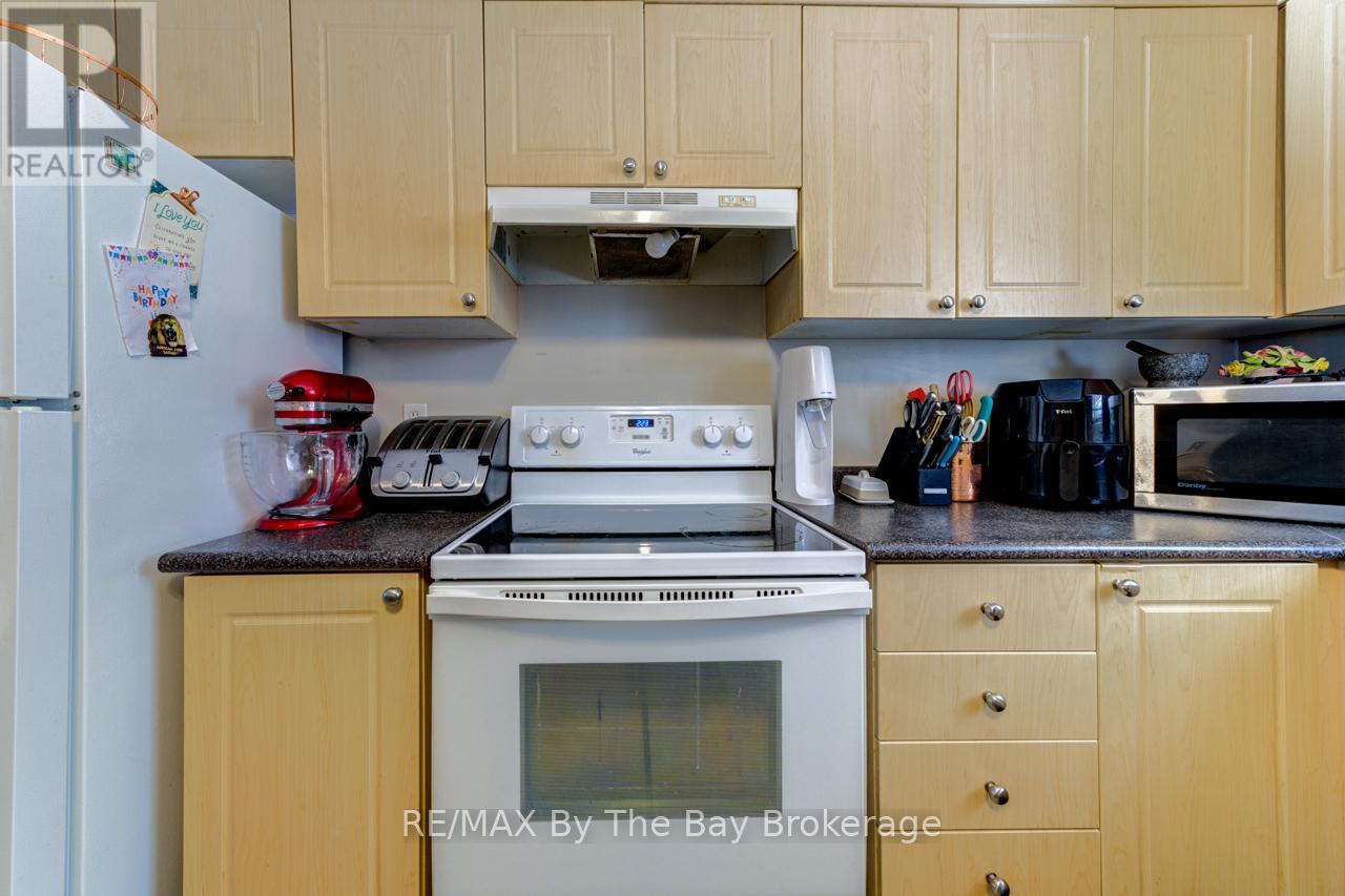 Photo 13 of 701 River Road E, Wasaga Beach ON