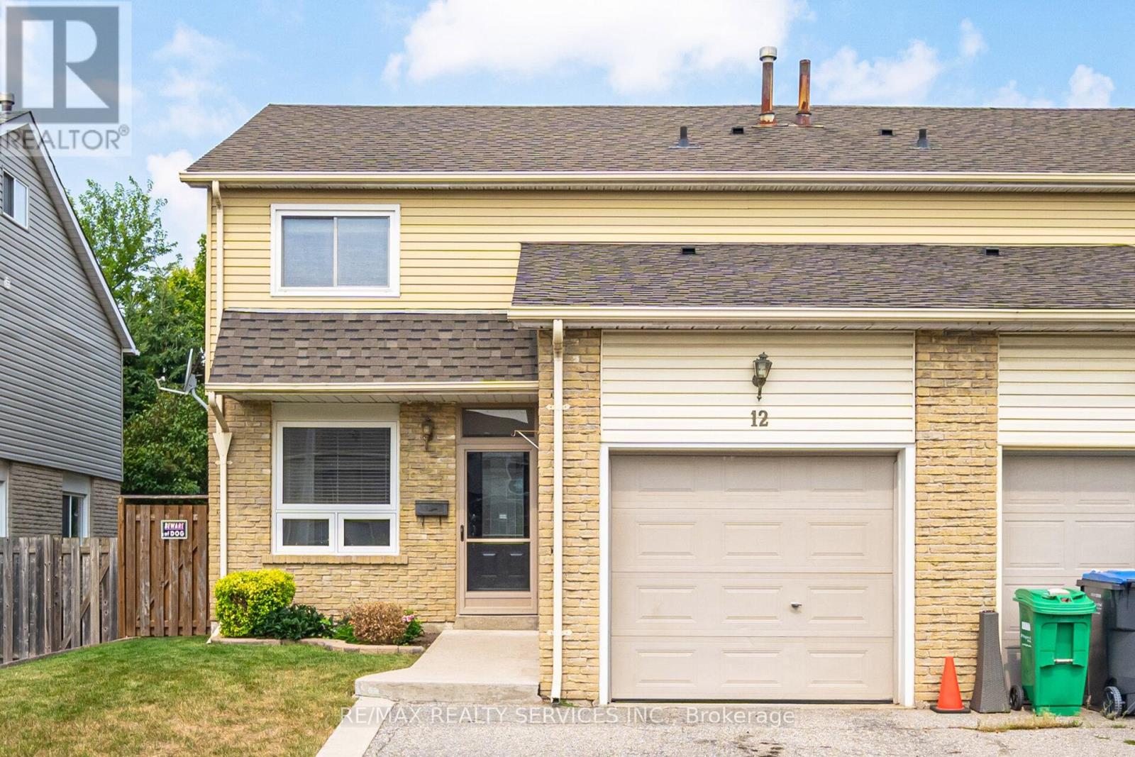 Photo 1 of 12 Sparklett Crescent, Brampton ON
