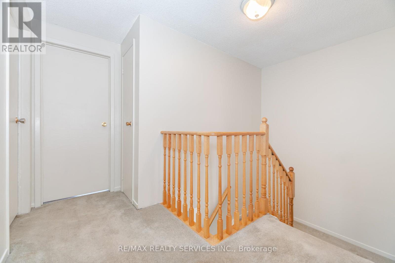 Photo 22 of 12 Sparklett Crescent, Brampton ON