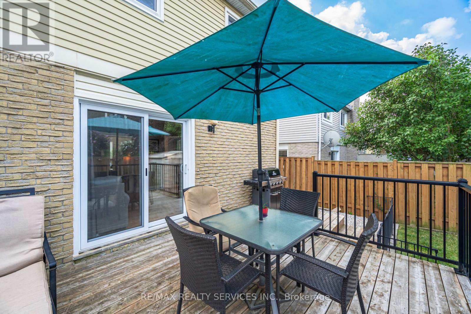 Photo 37 of 12 Sparklett Crescent, Brampton ON