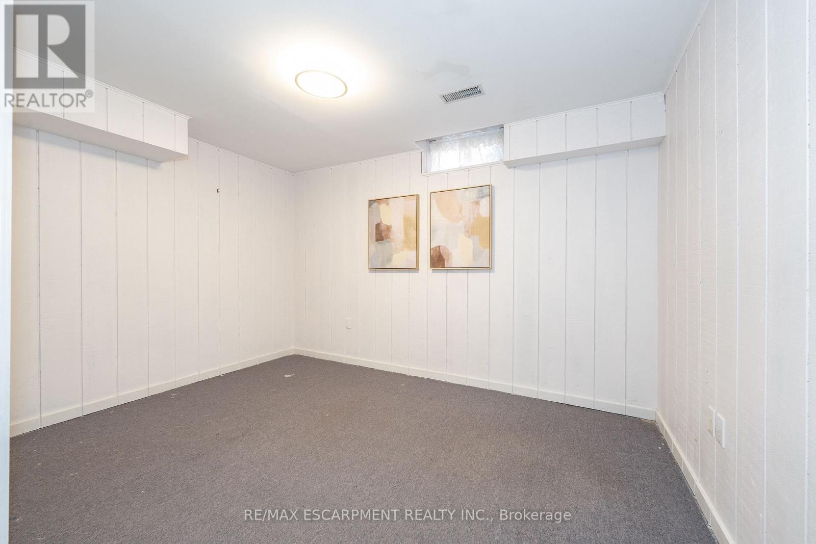 Photo 7 of 327 Northwood Drive, Oakville ON
