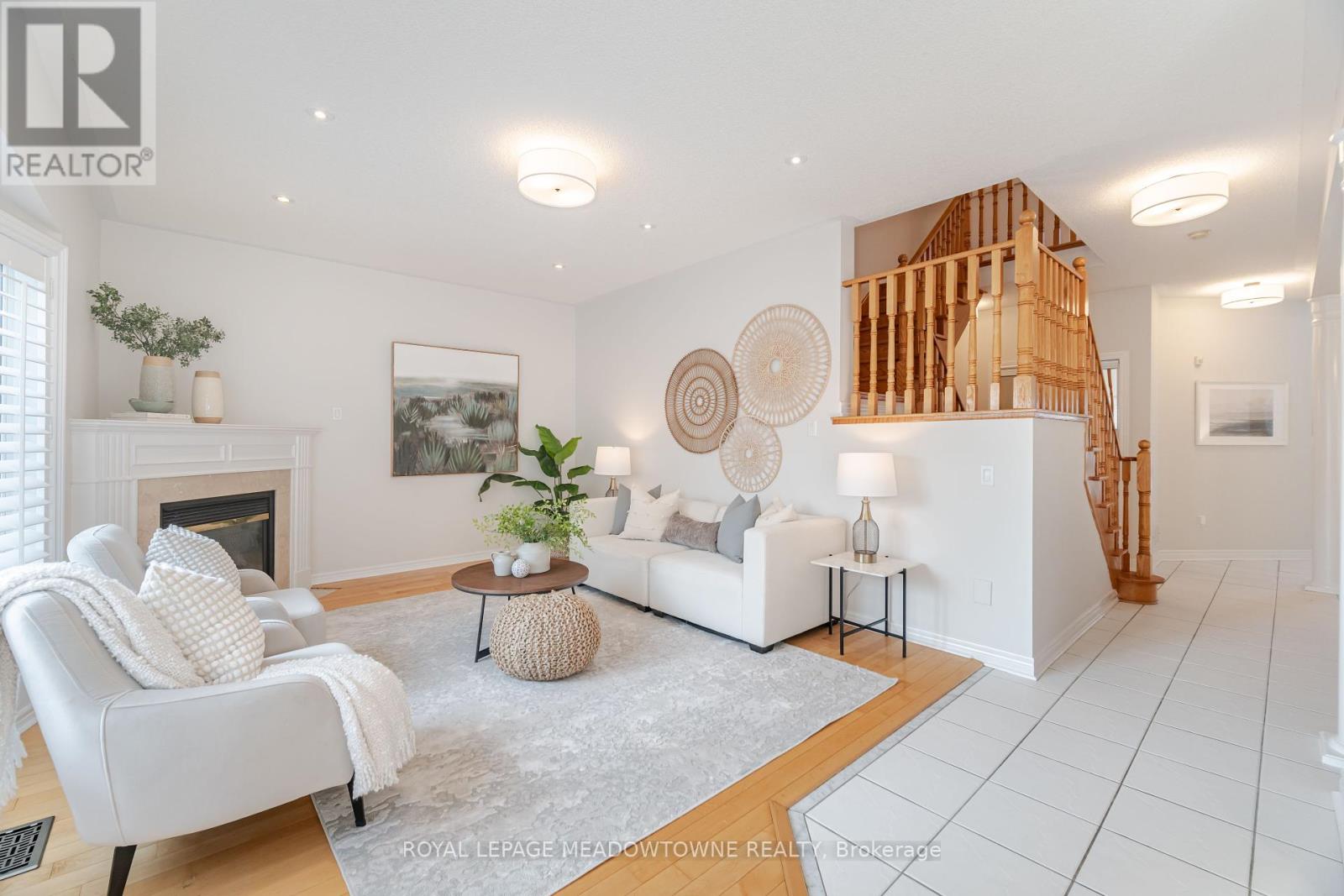Photo 14 of 6520 Western Skies Way, Mississauga ON