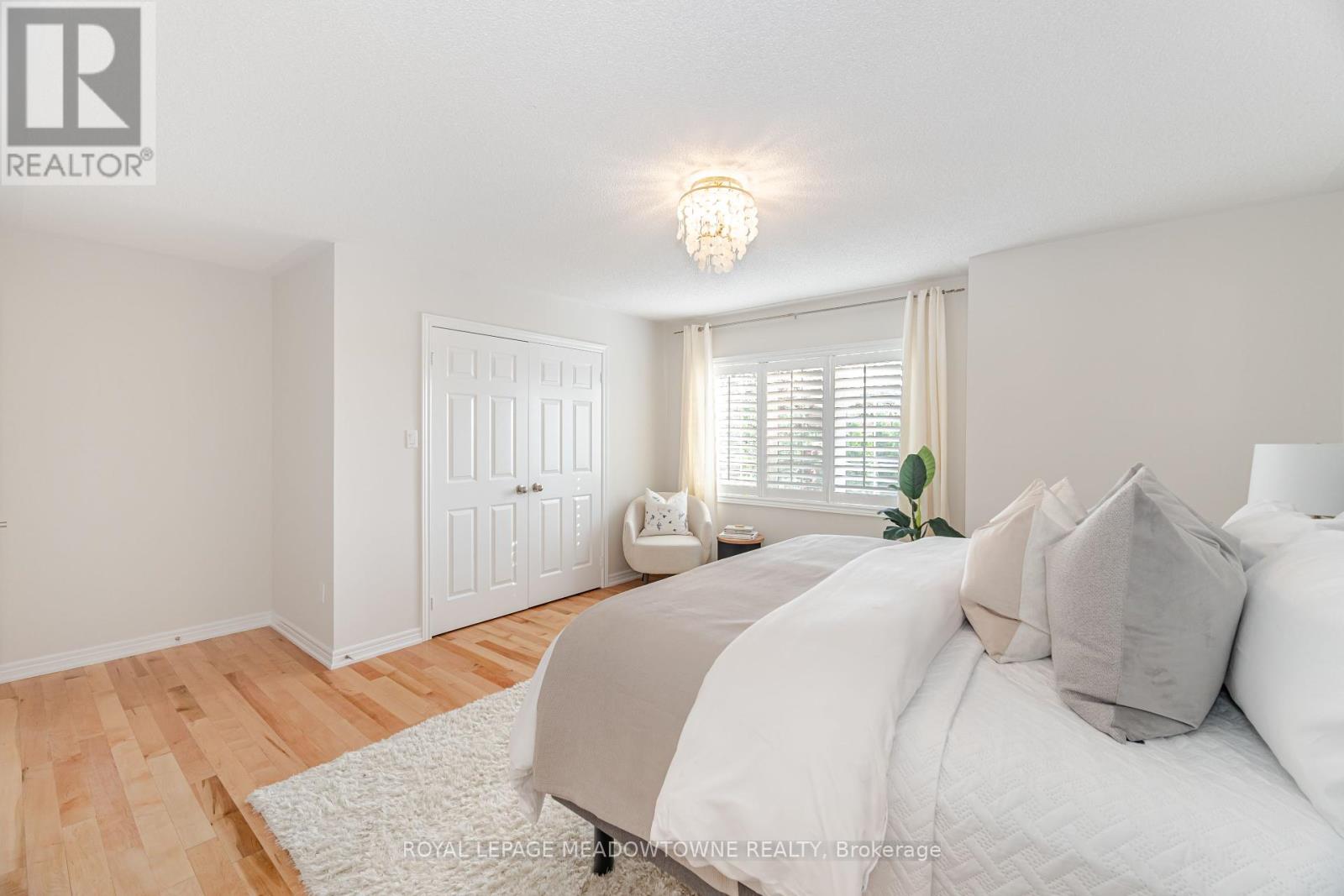 Photo 29 of 6520 Western Skies Way, Mississauga ON