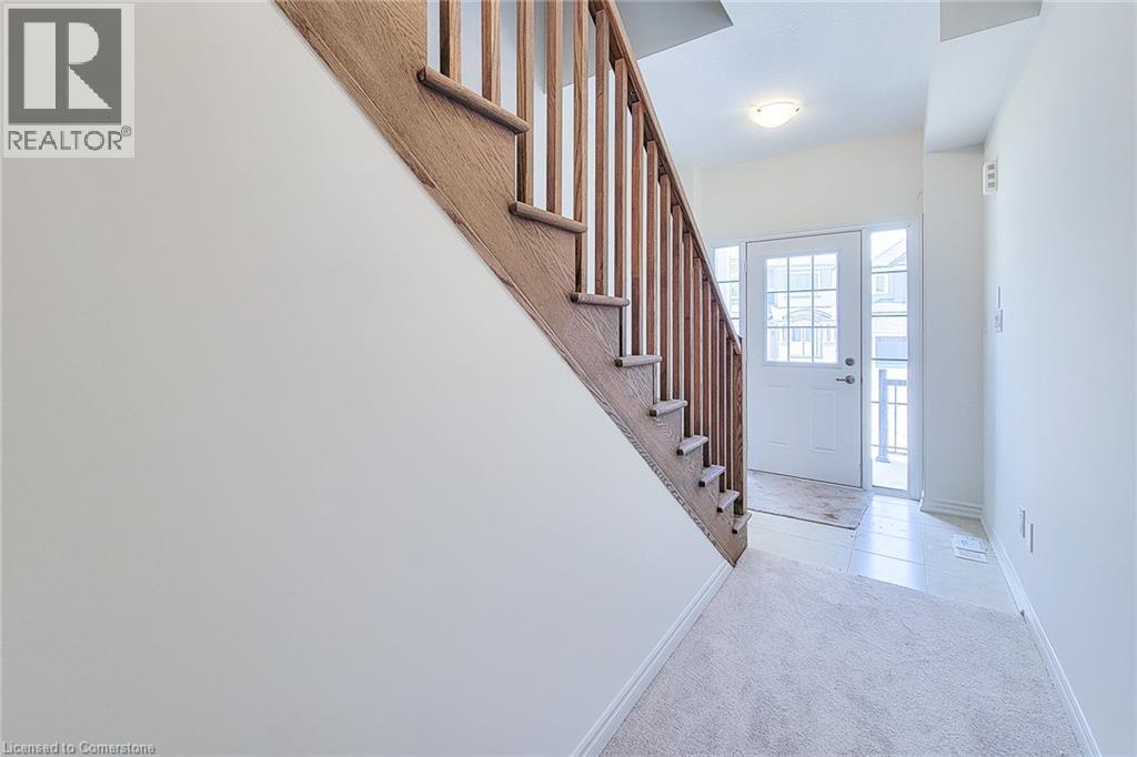 Photo 11 of 52 E George Brier Drive E Unit Upper Level, Paris ON