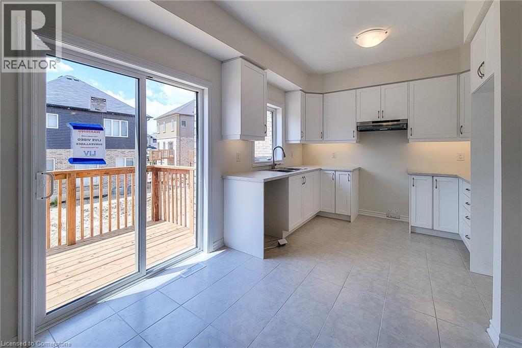 Photo 8 of 52 E George Brier Drive E Unit Upper Level, Paris ON