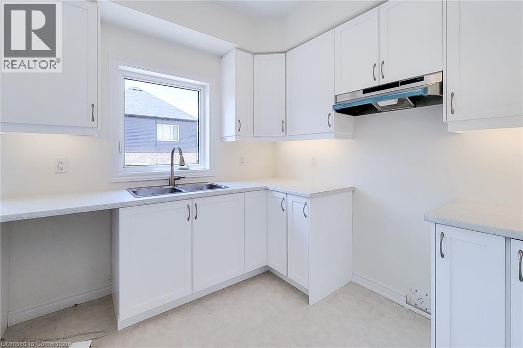 Photo 33 of 52 E George Brier Drive E Unit Upper Level, Paris ON