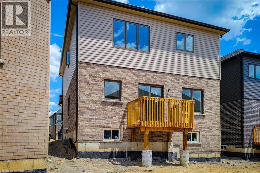 Photo 17 of 52 E George Brier Drive E Unit Upper Level, Paris ON
