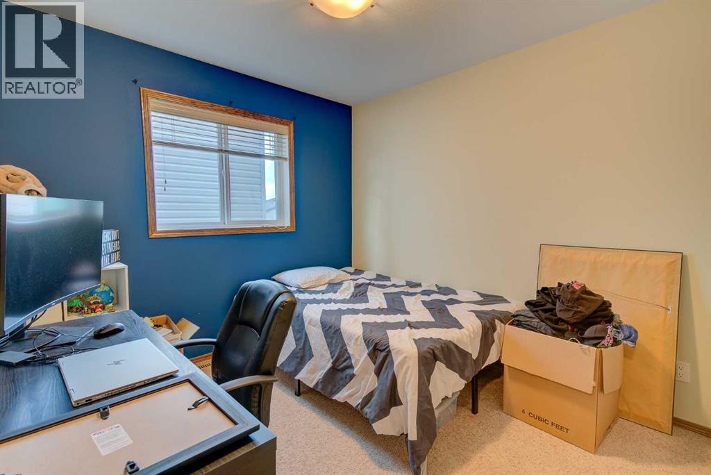 Photo 21 of 39 Reynolds Road, Sylvan Lake AB