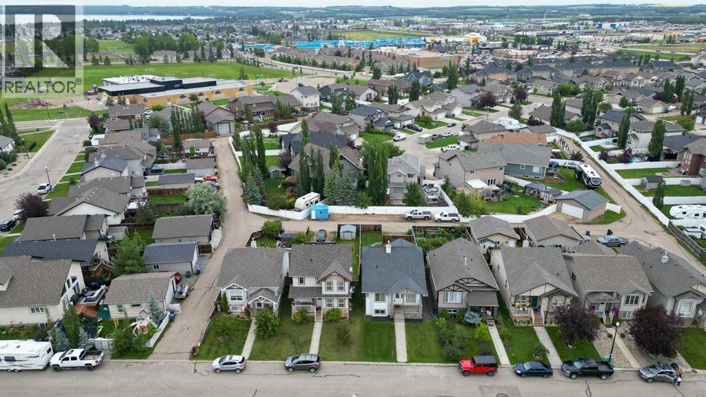 Photo 8 of 39 Reynolds Road, Sylvan Lake AB