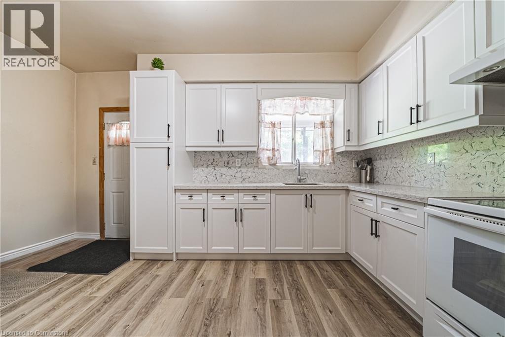 Photo 3 of 64 Kinrade Avenue, Hamilton ON