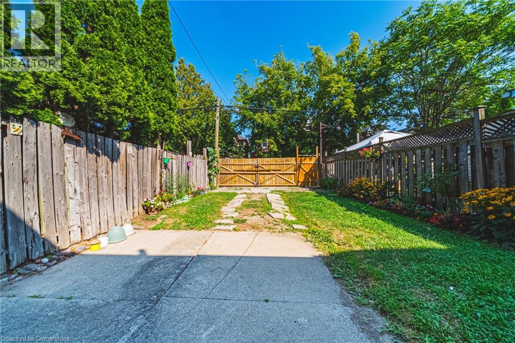 Photo 18 of 64 Kinrade Avenue, Hamilton ON