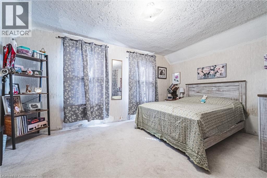 Photo 11 of 64 Kinrade Avenue, Hamilton ON