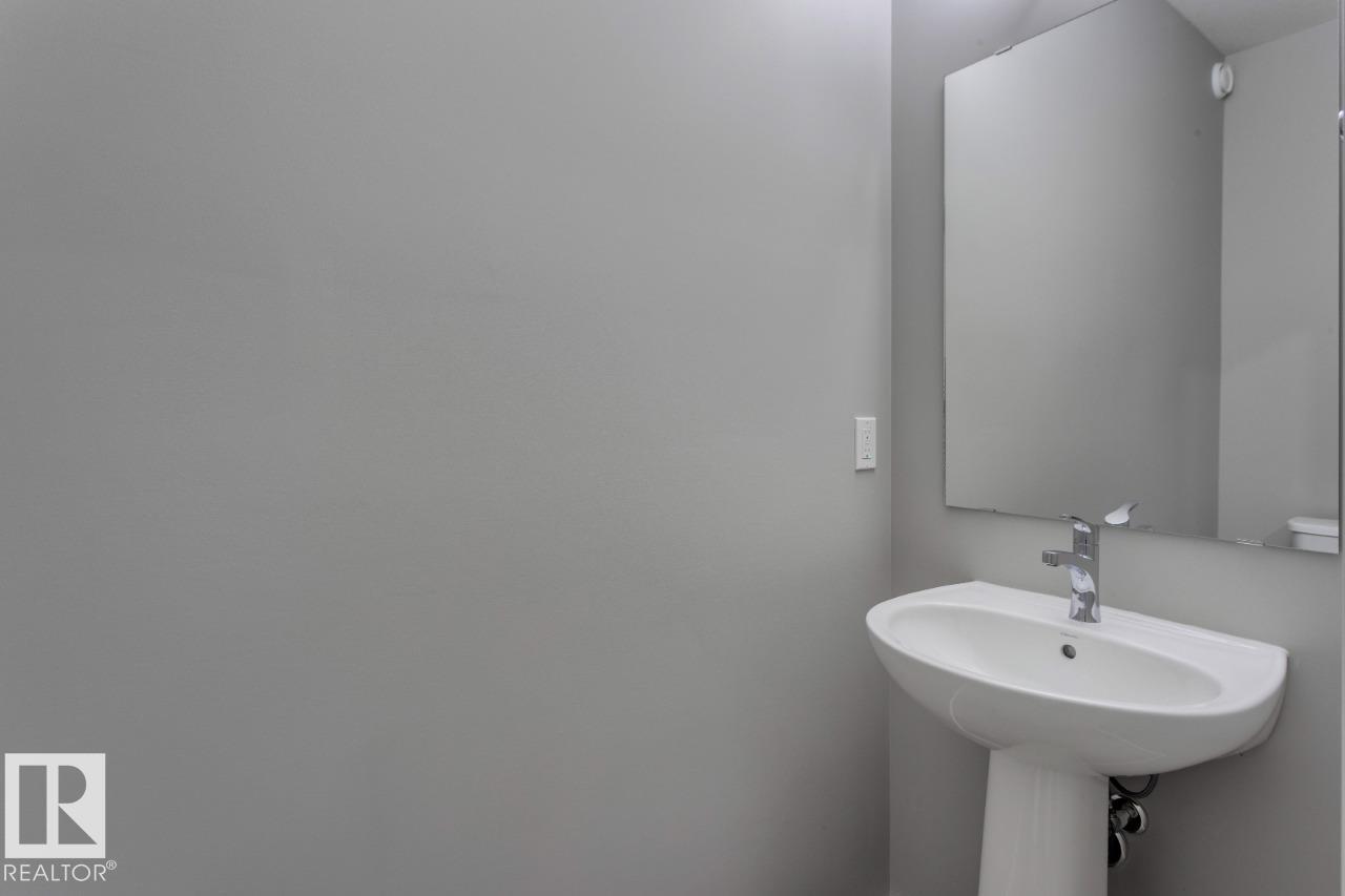 Photo 26 of 2369 Egret Wy Nw, Edmonton AB