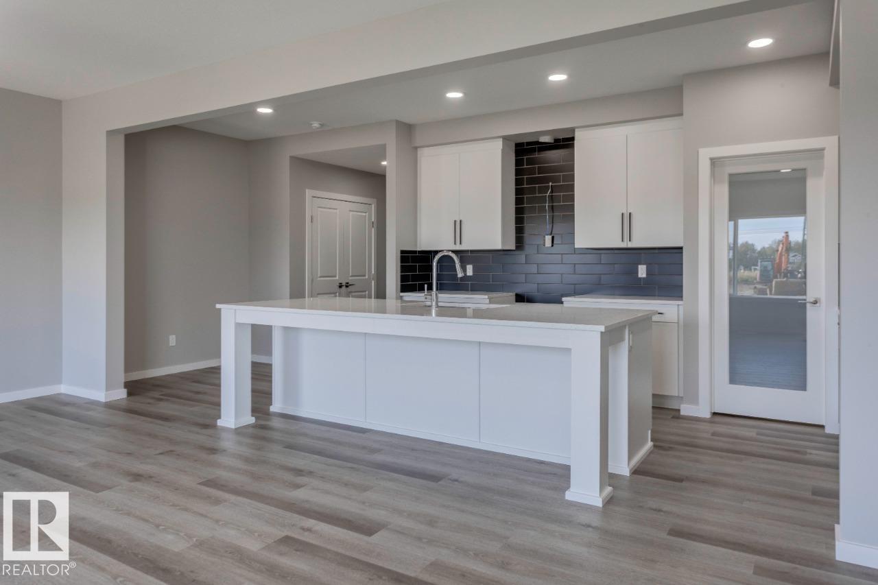 Photo 12 of 2369 Egret Wy Nw, Edmonton AB